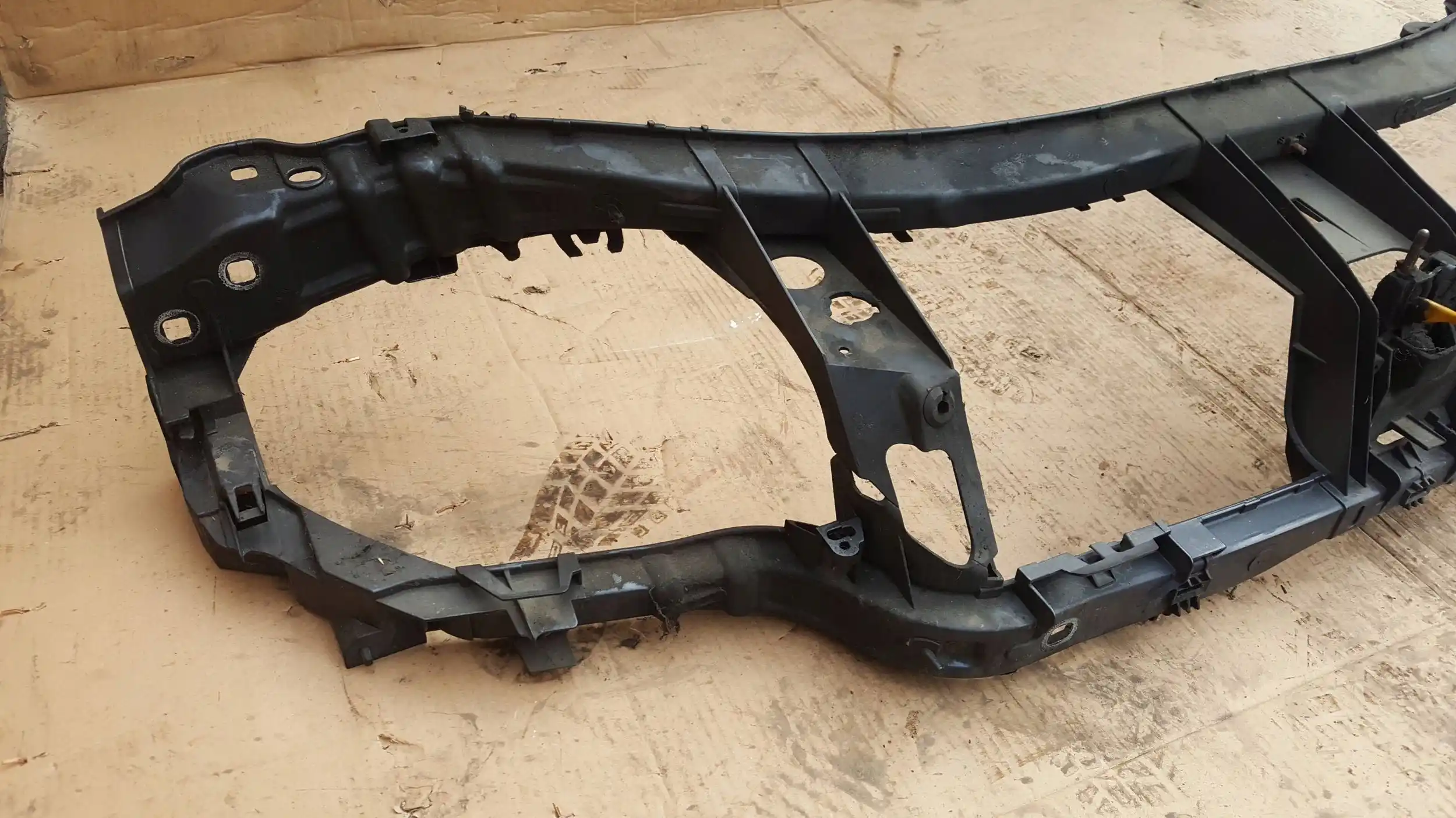 PAS PRZEDNI WZMOCNIENIE 6M218B041 FORD GALAXY MK3 06-10
