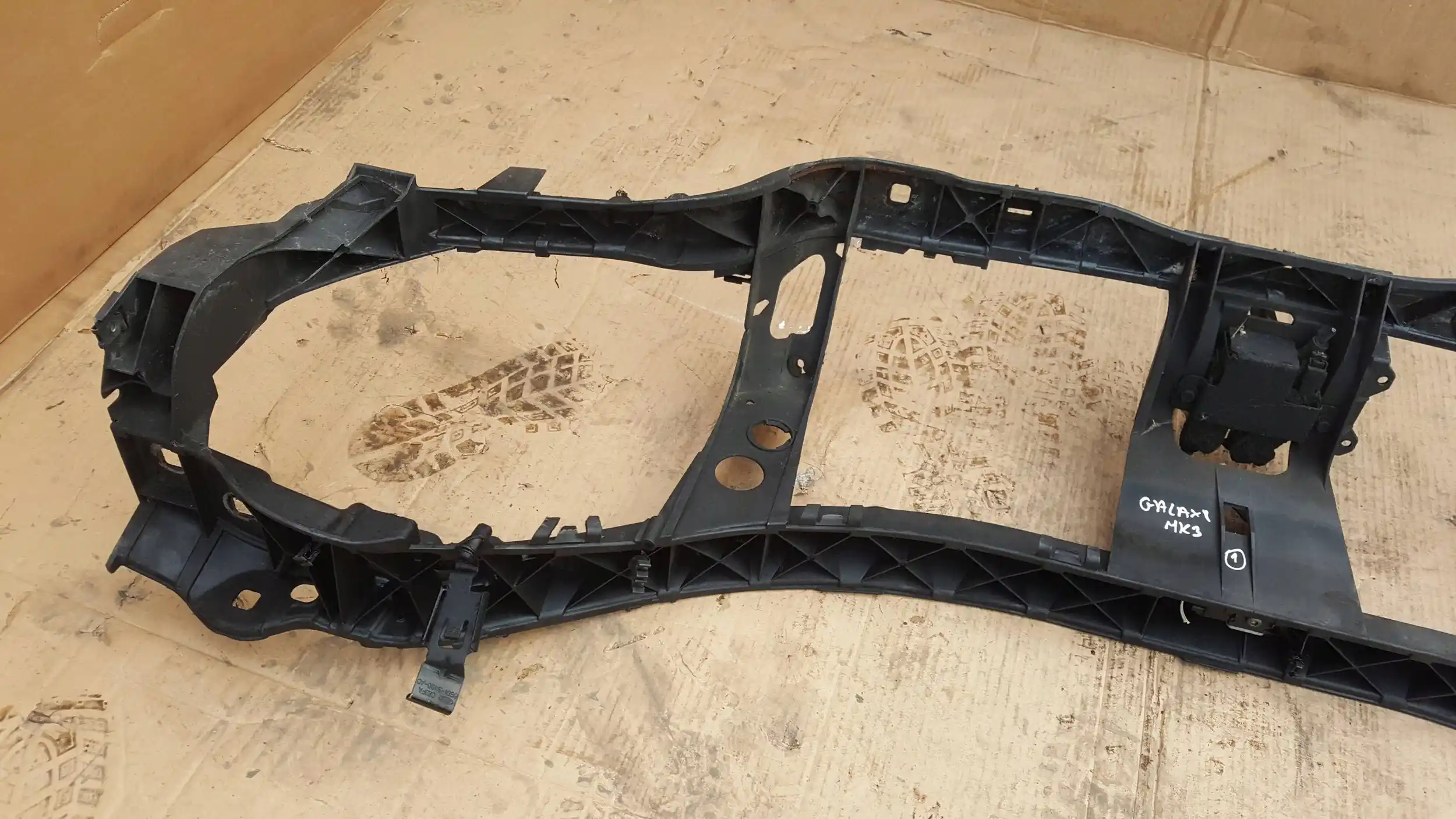 PAS PRZEDNI WZMOCNIENIE 6M218B041 FORD GALAXY MK3 06-10