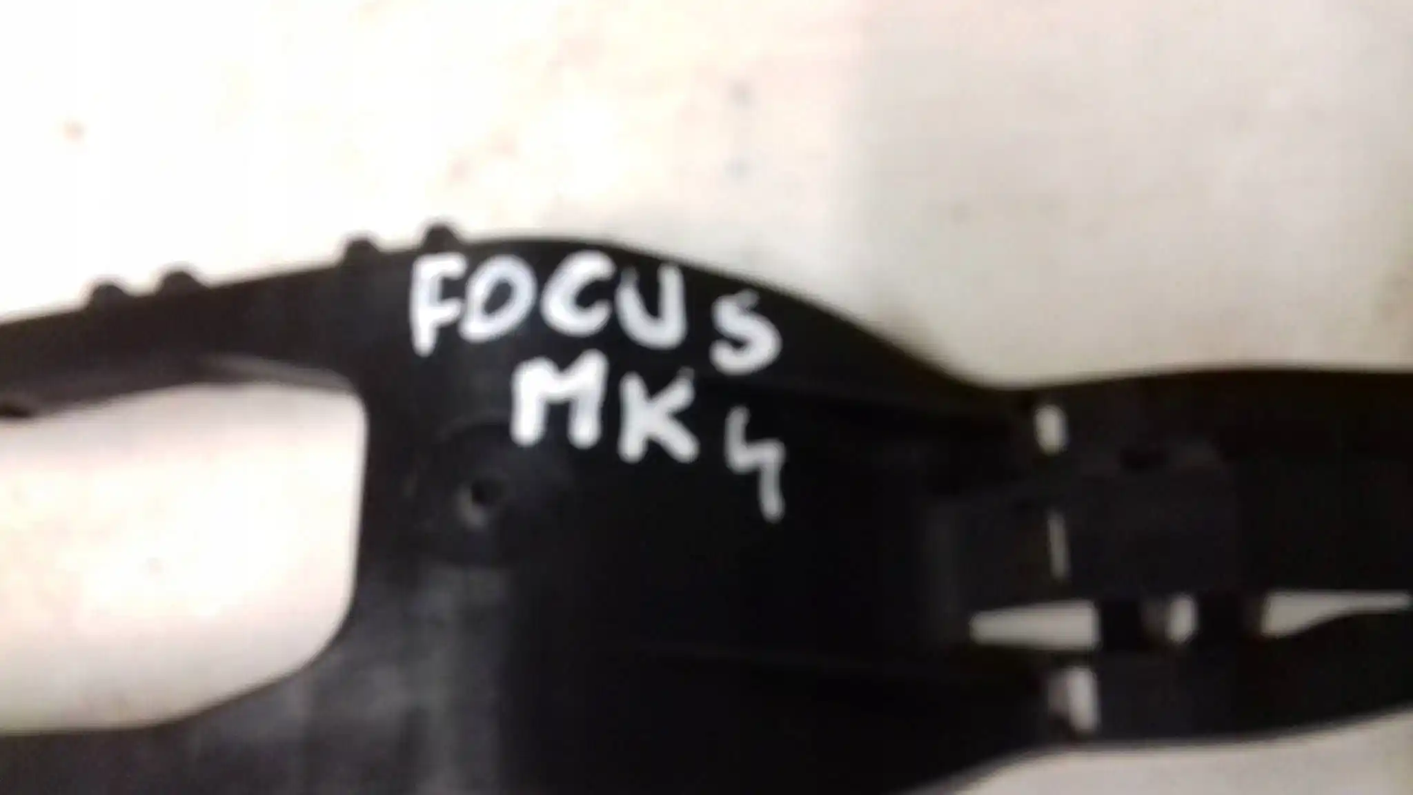 ŁĄCZNIK ŻALUZJI KIEROWNICY POWIETRZA JX6B8472A FORD FOCUS MK4 18-
