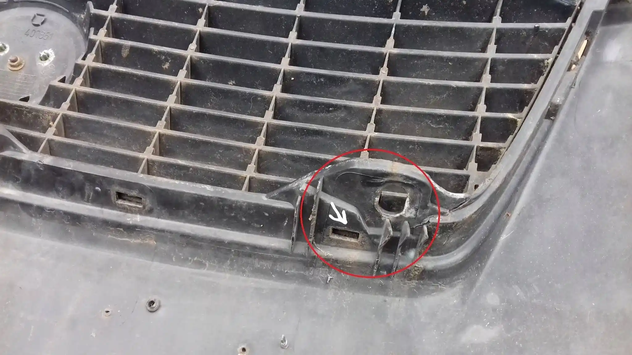 ZDERZAK PRZÓD PRZEDNI 735365424 FIAT CROMA II 05-07 601F