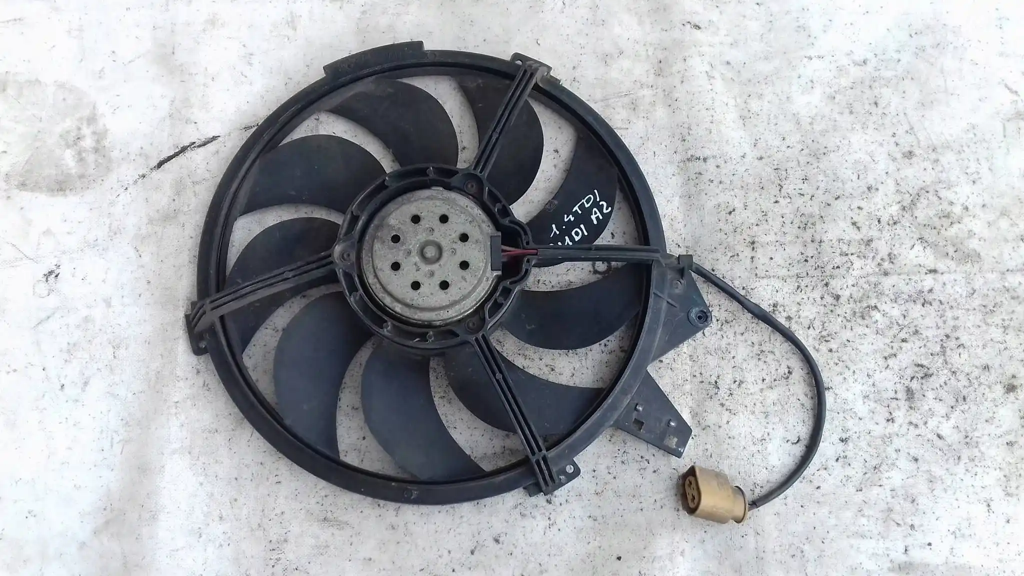 WENTYLATOR CHŁODNICY AUDI A2 1.4 TDI 99-