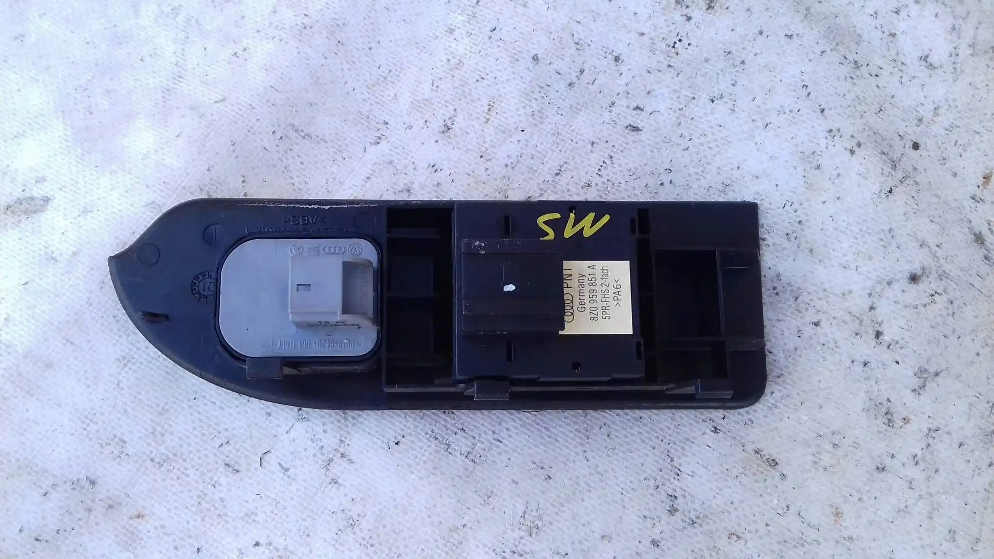 PANEL STEROWANIA SZYB LUSTEREK 8Z0959851A AUDI A2 99-