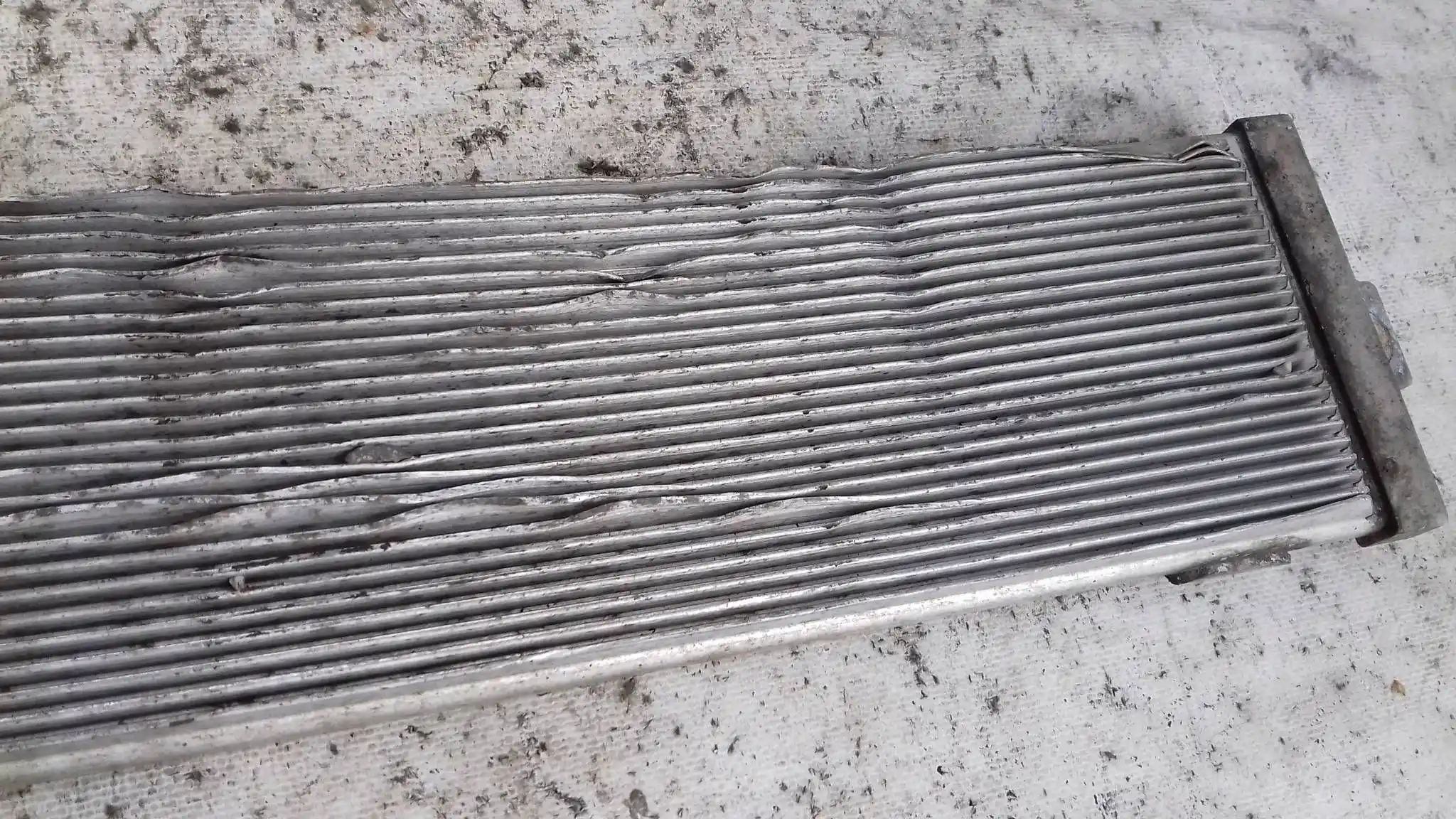 CHŁODNICZKA CHŁODNICA PALIWA AUDI A2 1.4 TDI 99-
