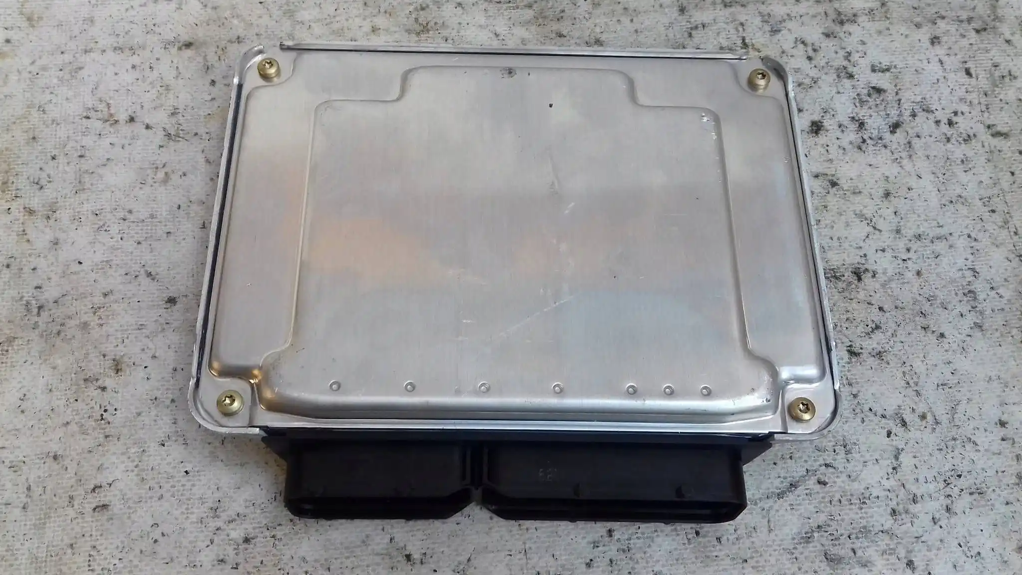 KOMPUTER STEROWNIK SILINIKA 045906019G 0281010220 AUDI A2 1.4 TDI 99-