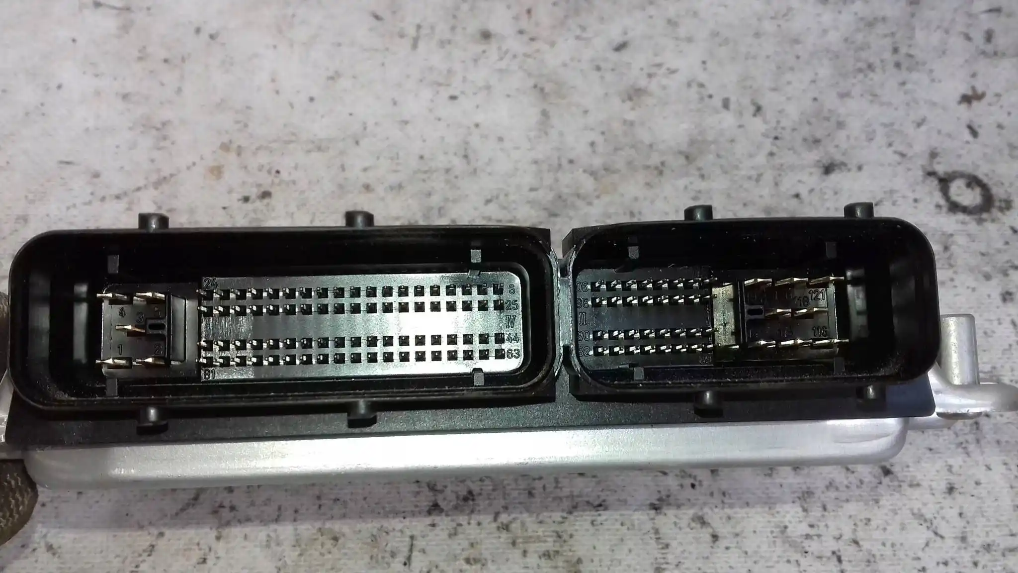 KOMPUTER STEROWNIK SILINIKA 045906019G 0281010220 AUDI A2 1.4 TDI 99-