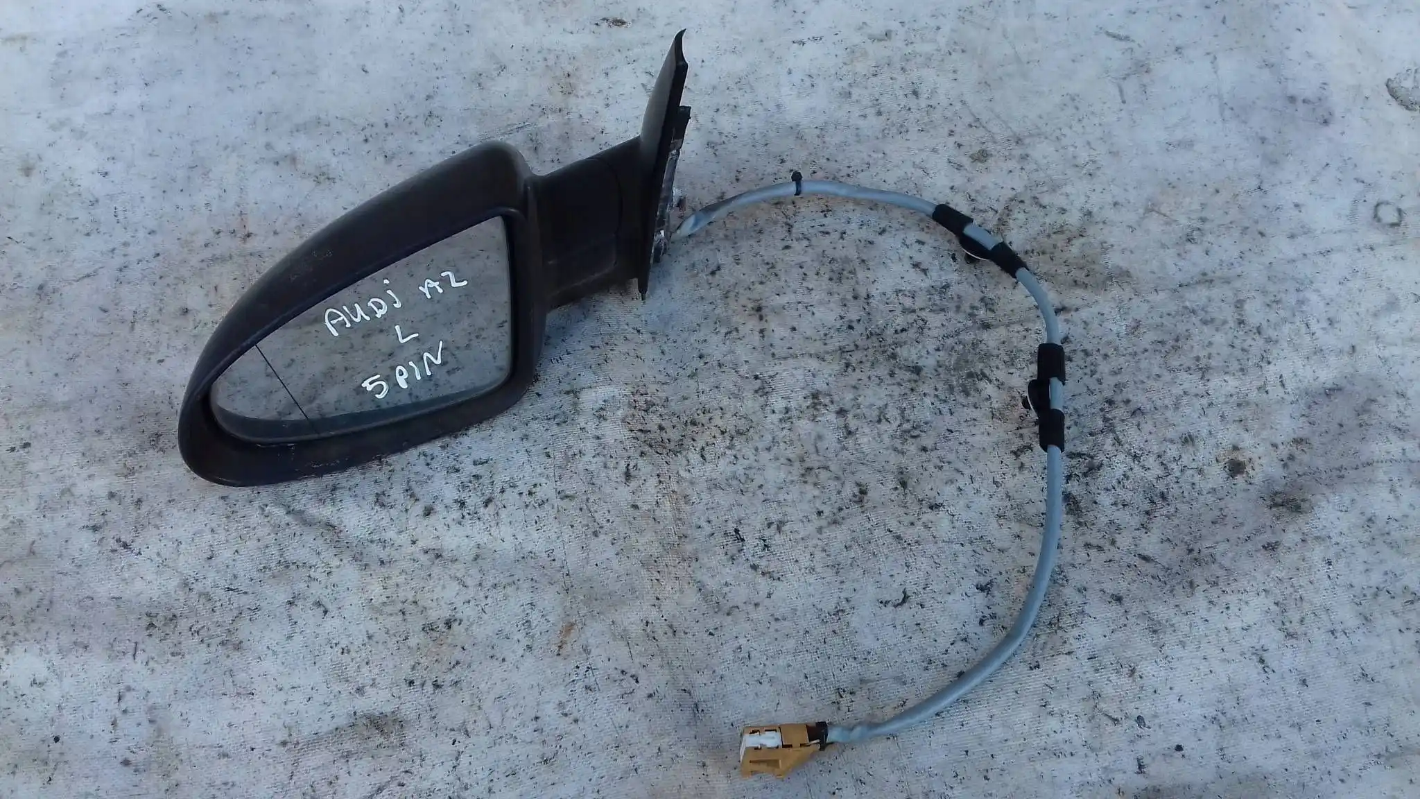 LUSTERKO LEWE ELEKTRYCZNE 5 PIN AUDI A2 99-