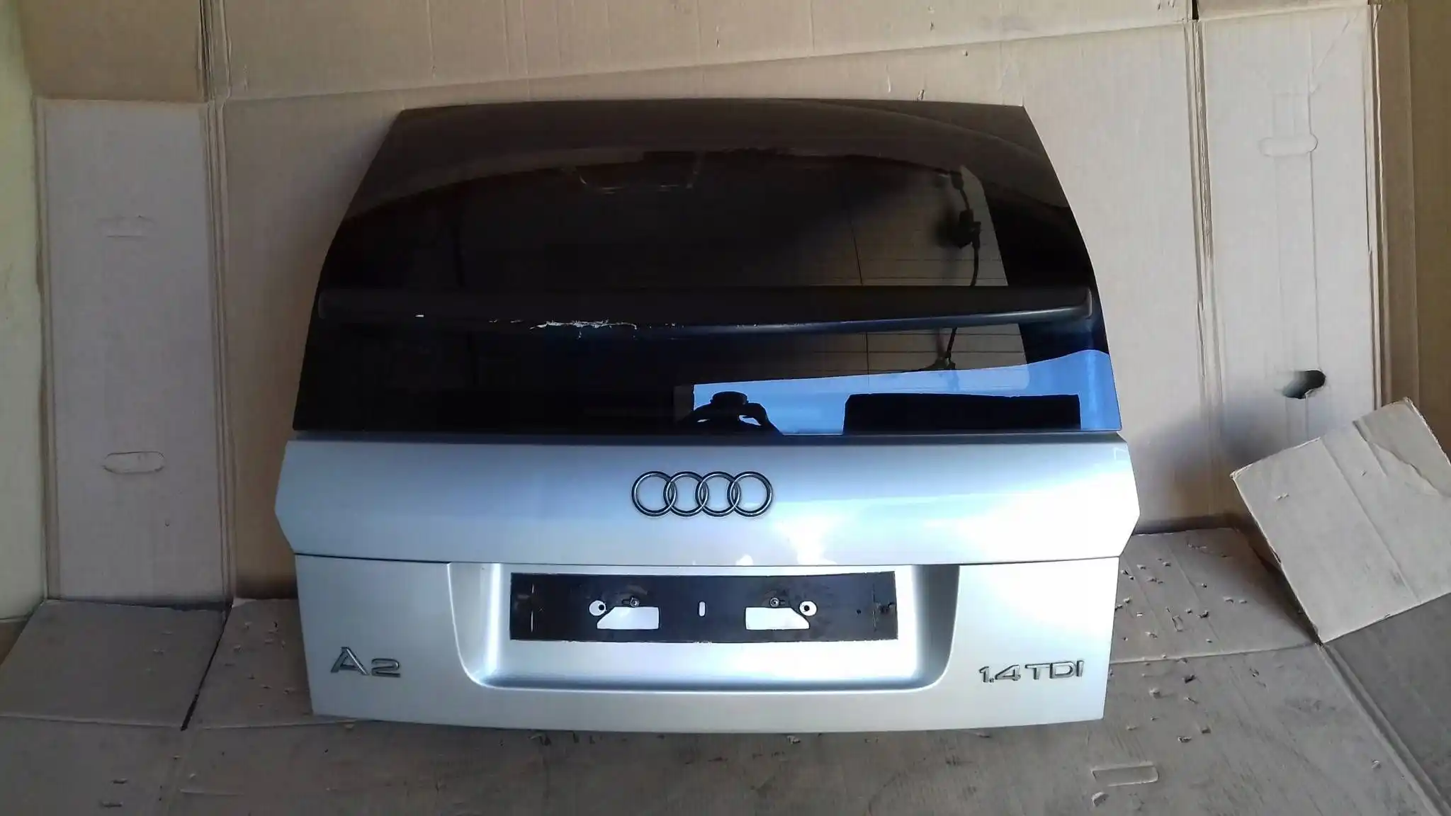 KLAPA TYŁ TYLNA AUDI A2 99- (KOD LAKIERU LY7W)