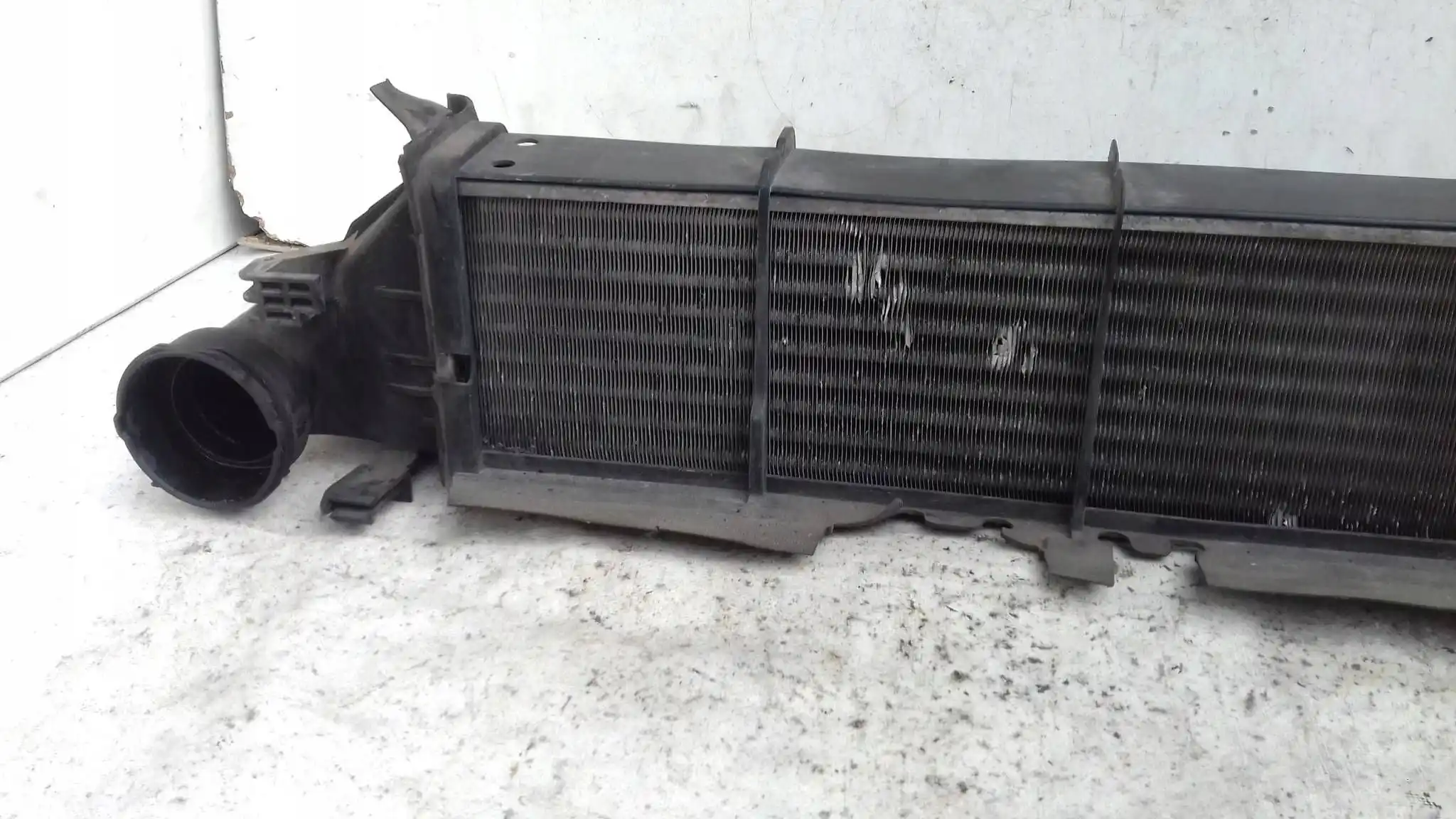 INTERCOOLER CHŁODNICA A2035000000 MERCEDES C-KLASA W203 1.8 KOMPRESOR 00-
