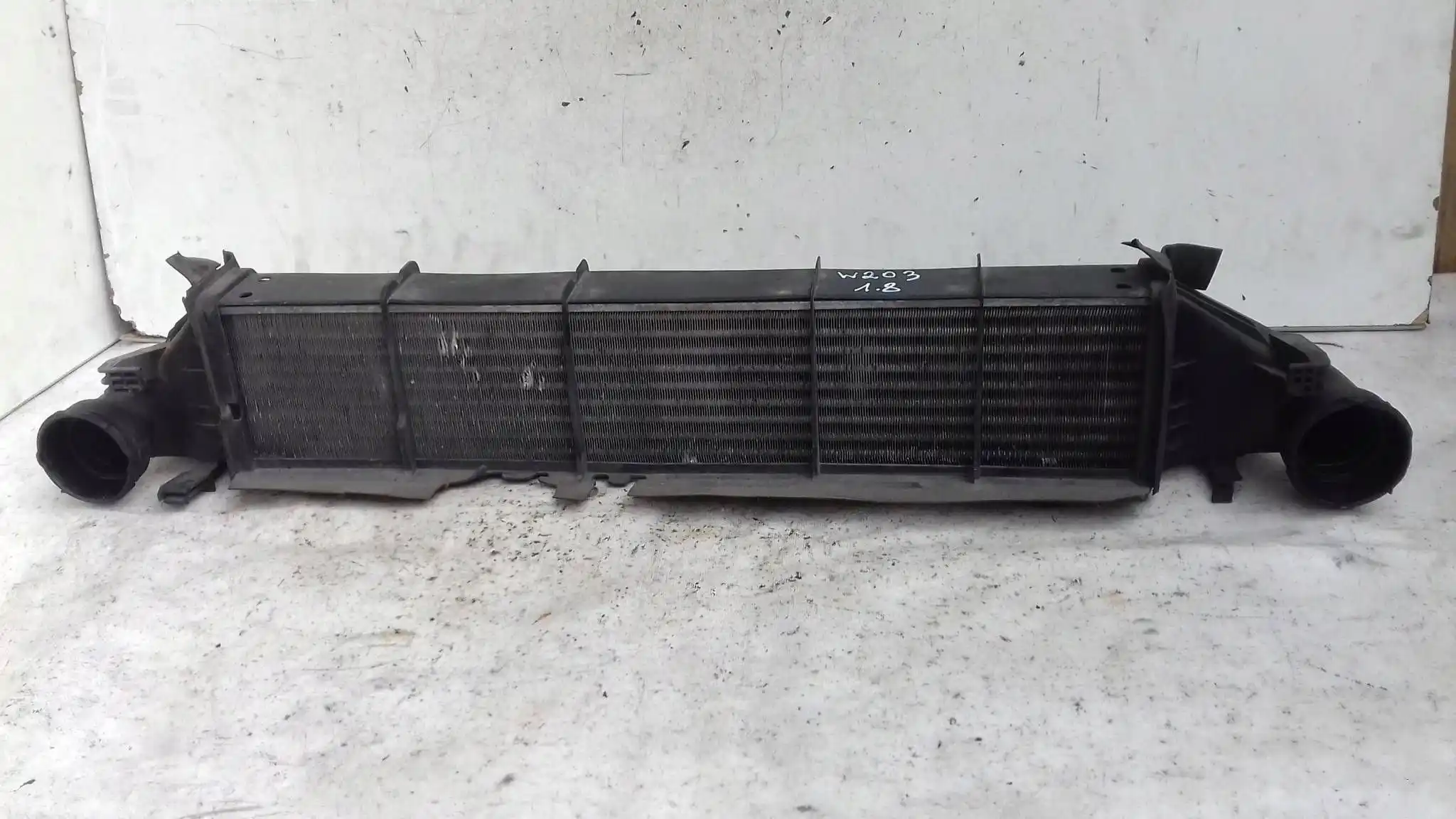 INTERCOOLER CHŁODNICA A2035000000 MERCEDES C-KLASA W203 1.8 KOMPRESOR 00-