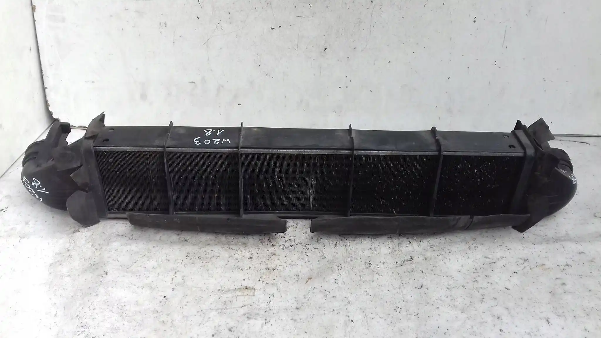 INTERCOOLER CHŁODNICA A2035000000 MERCEDES C-KLASA W203 1.8 KOMPRESOR 00-