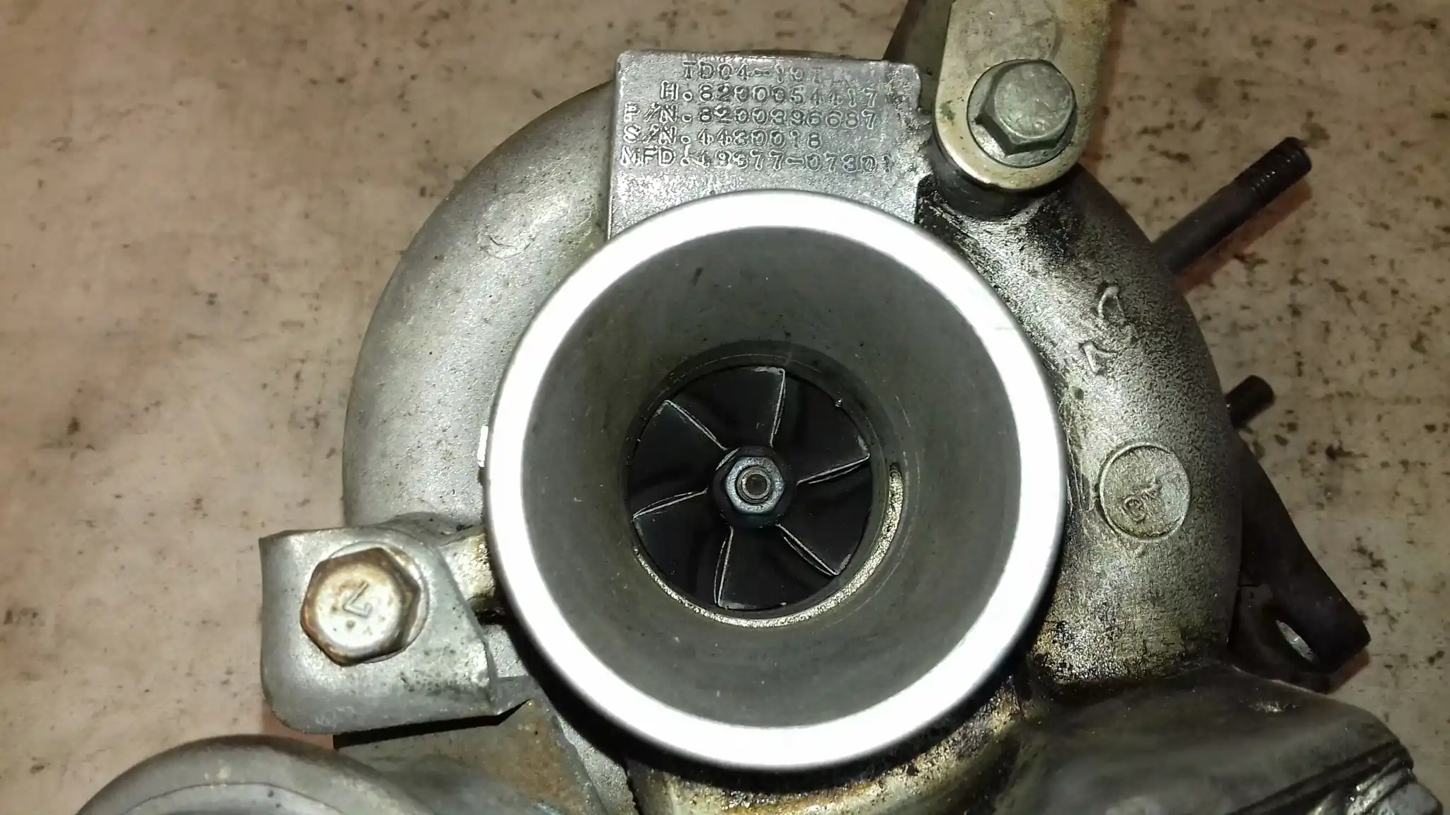 TURBOSPRĘŻARKA TURBO 8200054417 8200396687 RENAULT SCENIC II 2.0 T 03-