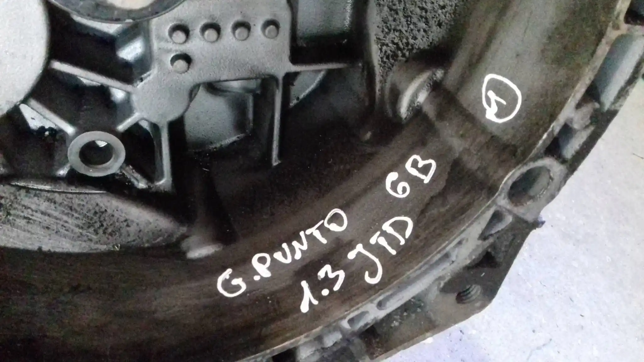 SKRZYNIA BIEGÓW FGP 55199621 6 BIEGÓW FIAT GRANDE PUNTO 1.3 JTD 05-
