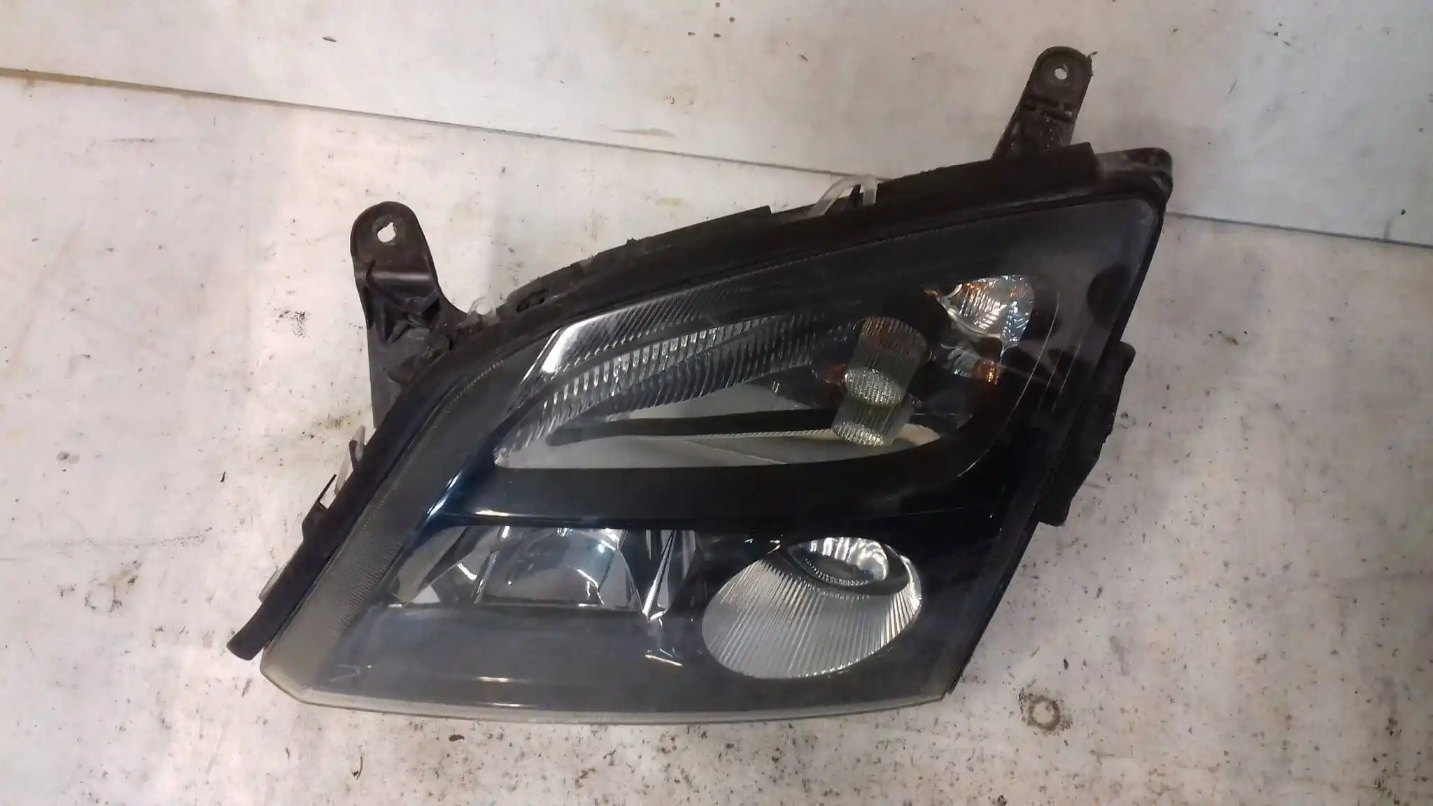 LAMPA LEWY PRZÓD PRZEDNIA XENON PRZETWORNICA OPEL VECTRA C SIGNUM 02-05