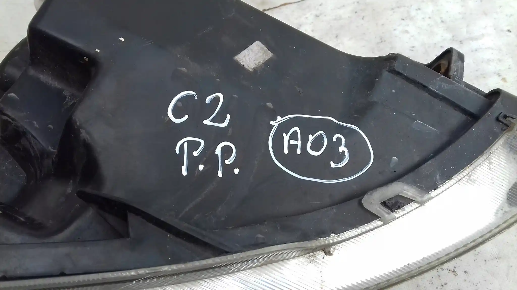 LAMPA PRAWY PRZÓD PRZEDNIA TYC CITROEN C2 03-09