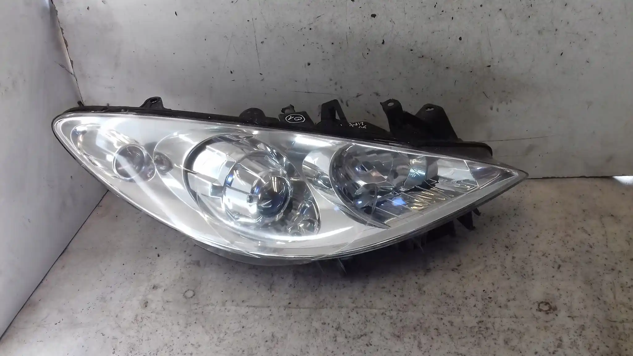 LAMPA PRAWY PRZÓD PRZEDNIA TYC PEUGEOT 307 LIFT 05-08