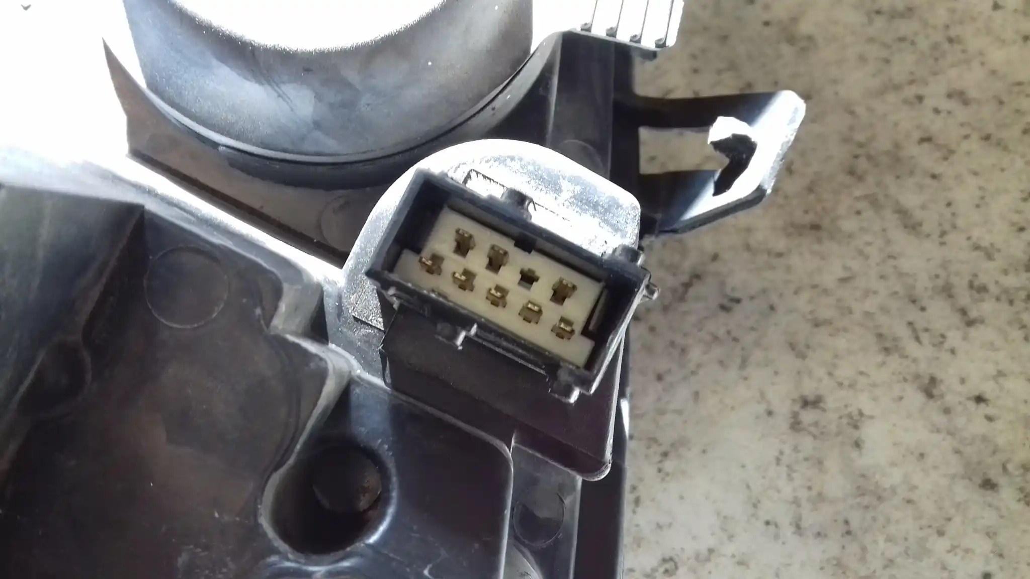 LAMPA PRAWY PRZÓD PRZEDNIA TYC PEUGEOT 307 LIFT 05-08