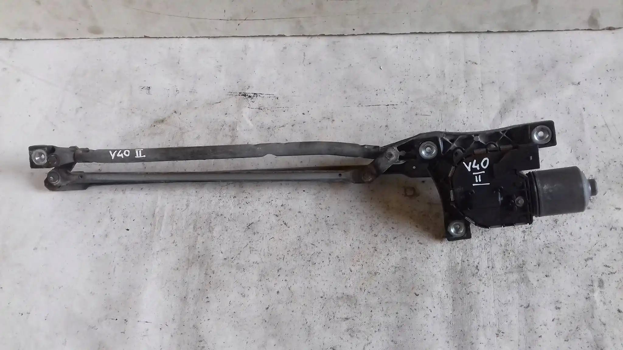 MECHANZM SILNICZEK 0390241924 WYCIERACZEK PRZÓD VOLVO S40 II V50 04-