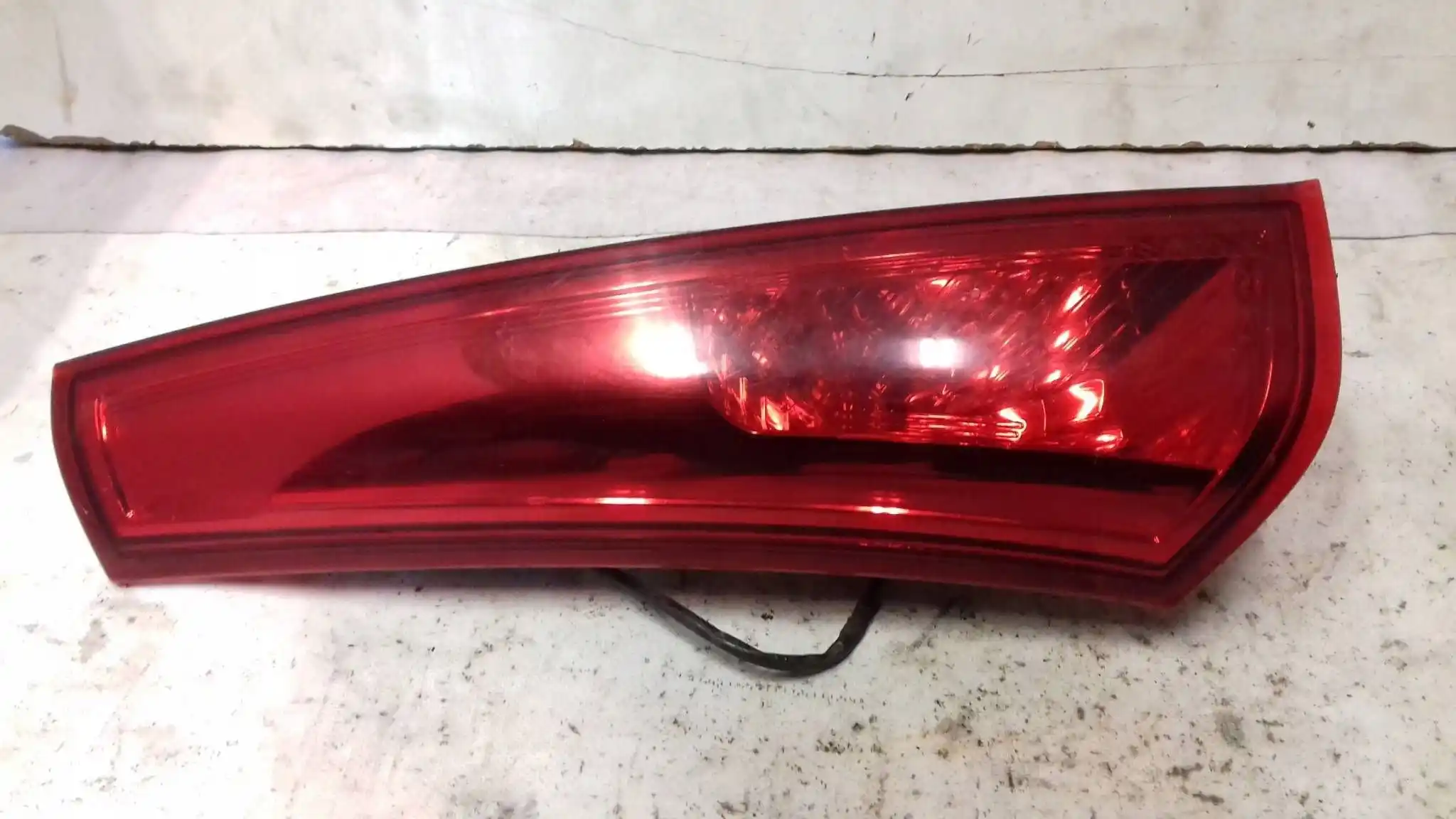 LAMPA LEWY TYŁ TYLNA KIA CEED I SW KOMBI 06-09