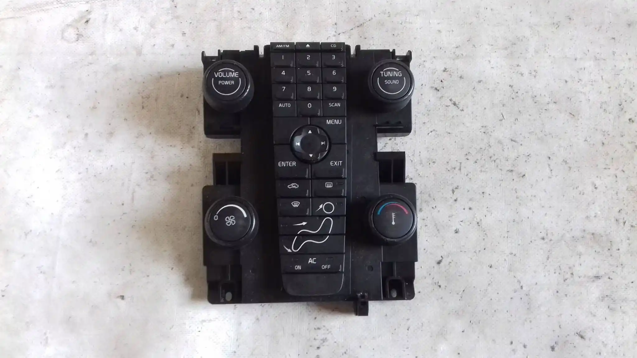 PANEL STEROWANIA NAWIEWU KLIMATYZACJI RADIA 8697153 VOLVO S40 II V50 04-