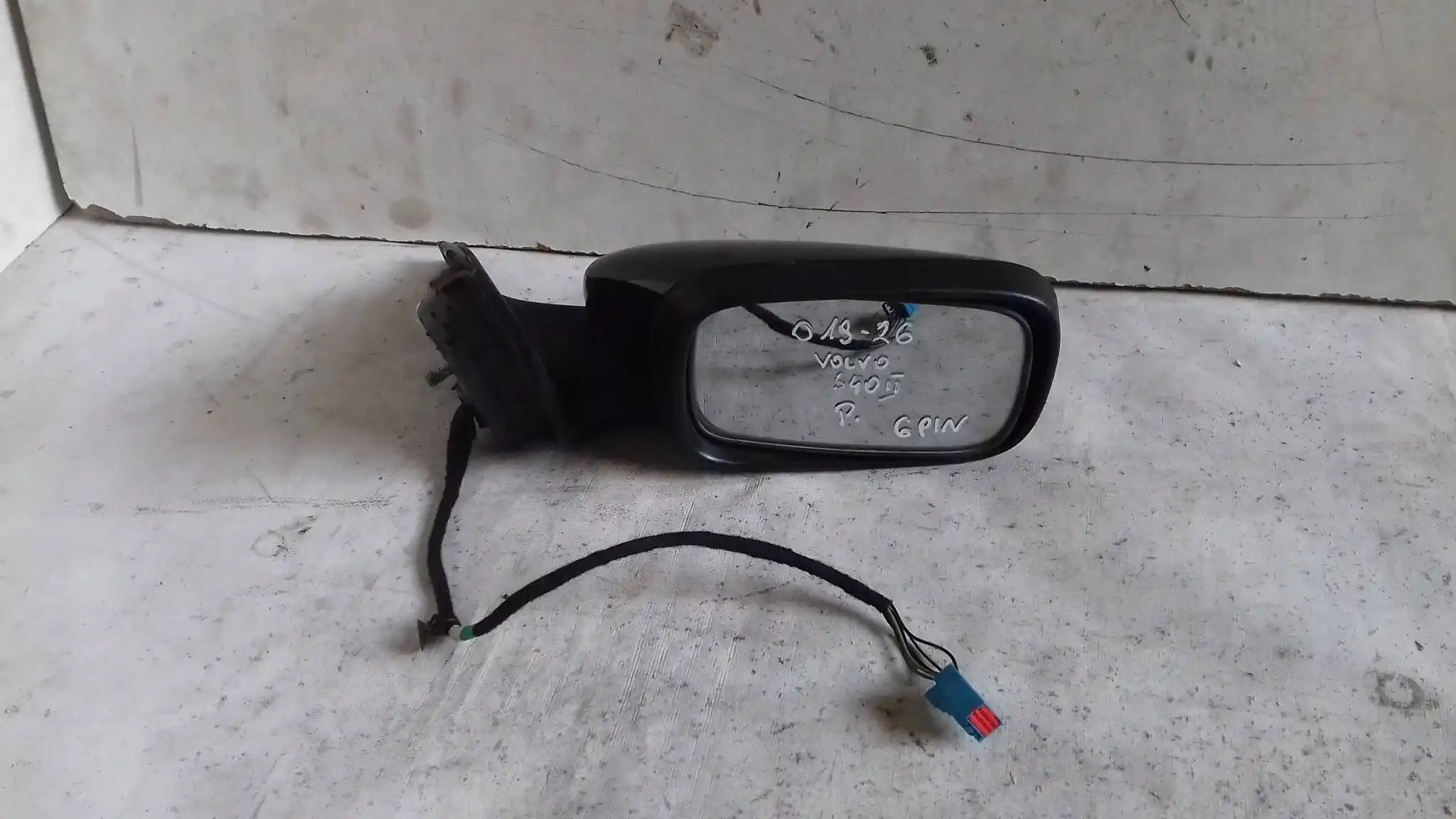 LUSTERKO PRAWE ELEKTRYCZNE 6 PIN VOLVO S40 II V50 04- LAK 019-26