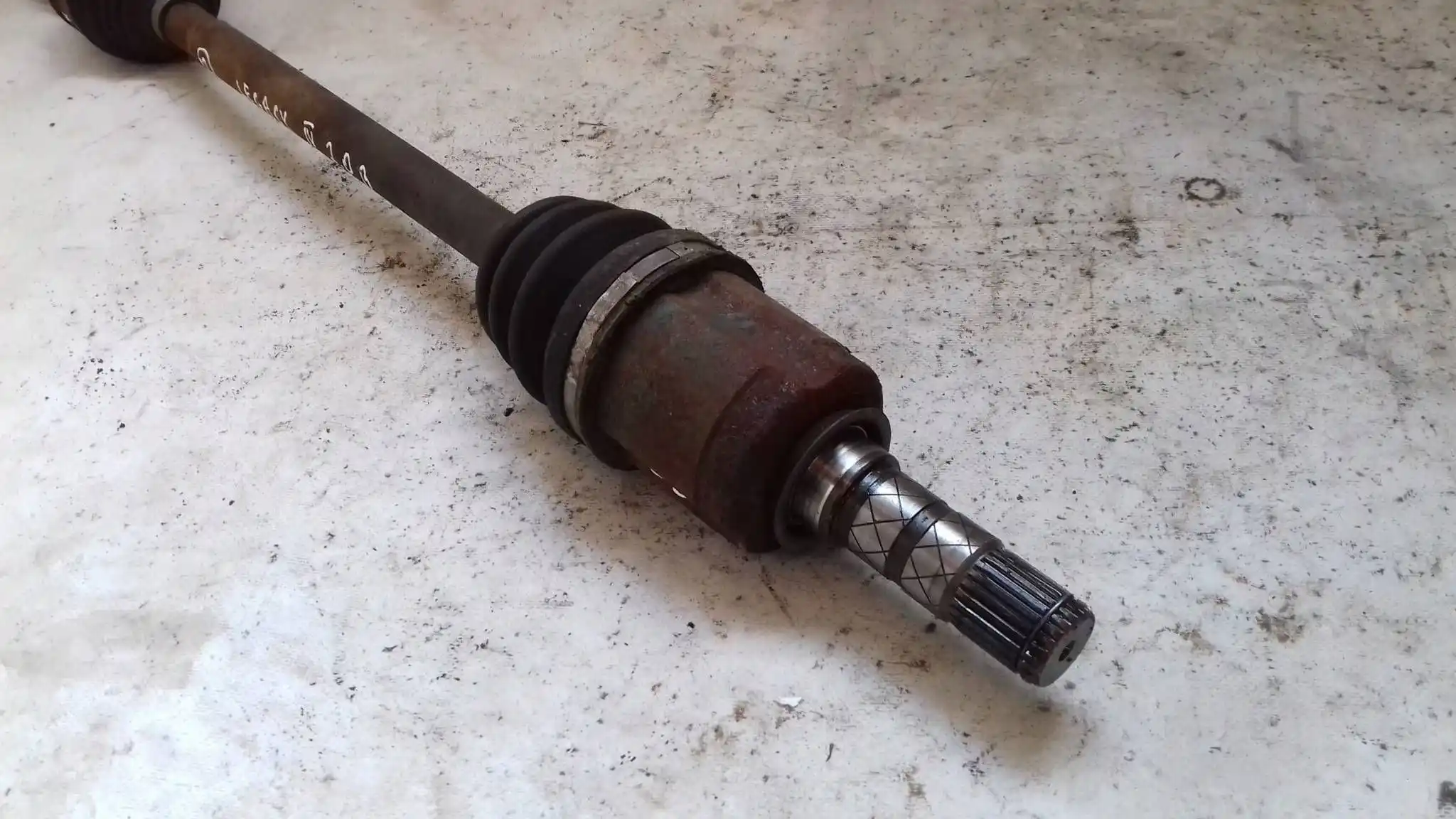 PÓŁOŚ PRZÓD PRZEDNIA 27/25 SUBARU LEGACY IV BL BP 2.0 16V 03-09