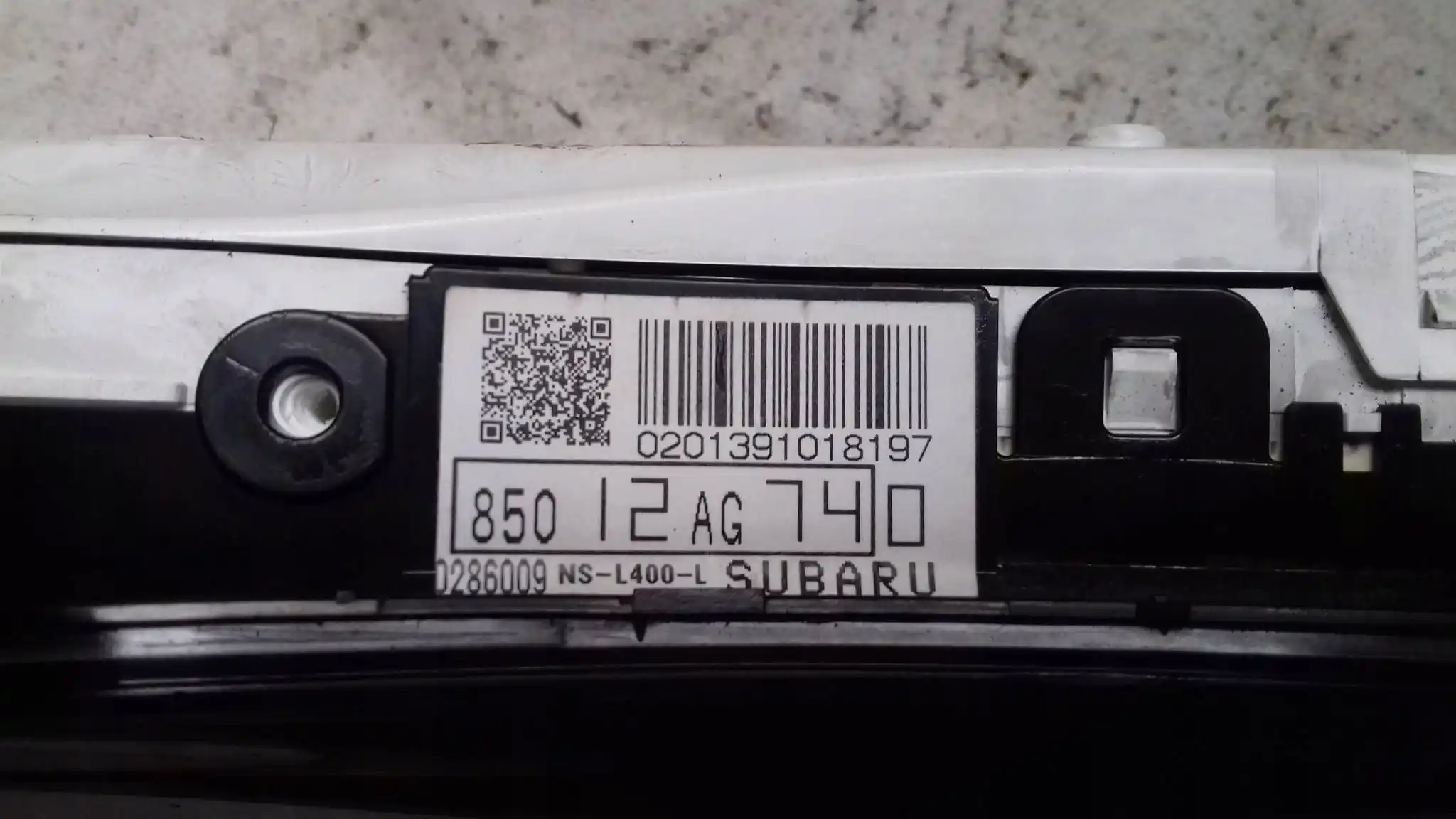LICZNIK ZEGARY 85012AG740 SUBARU LEGACY IV 2.0 16V BL BP 03-09