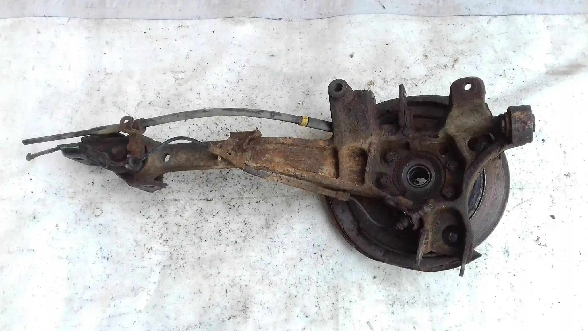 ZWROTNICA LEWY TYŁ TYLNA SUBARU LEGACY IV BP KOMBI 2.0 16V 03-09