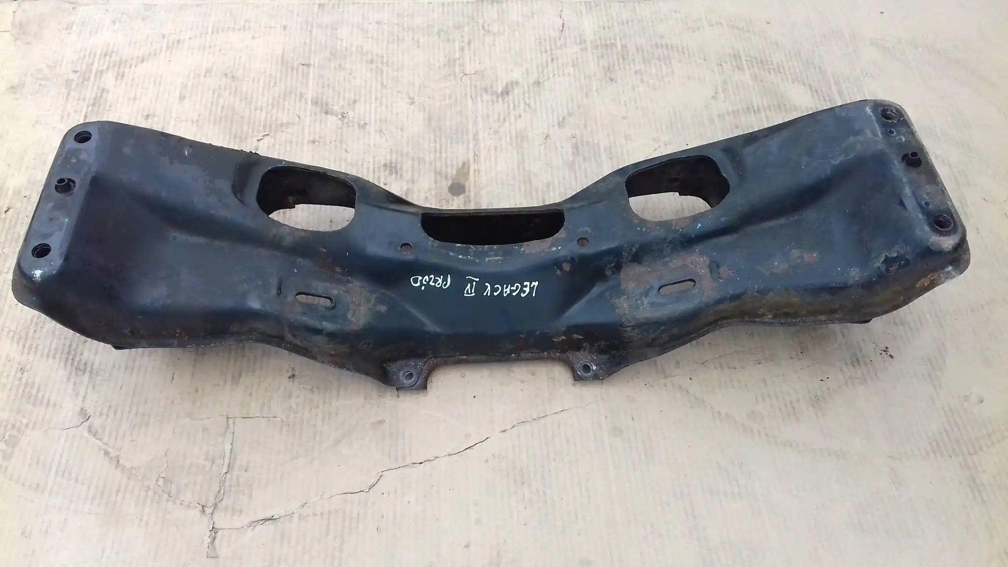 SANKI KOŁYSKA WÓZEK TRAWERS PRZÓD SUBARU LEGACY IV BL BP 2.0 16V 03-09