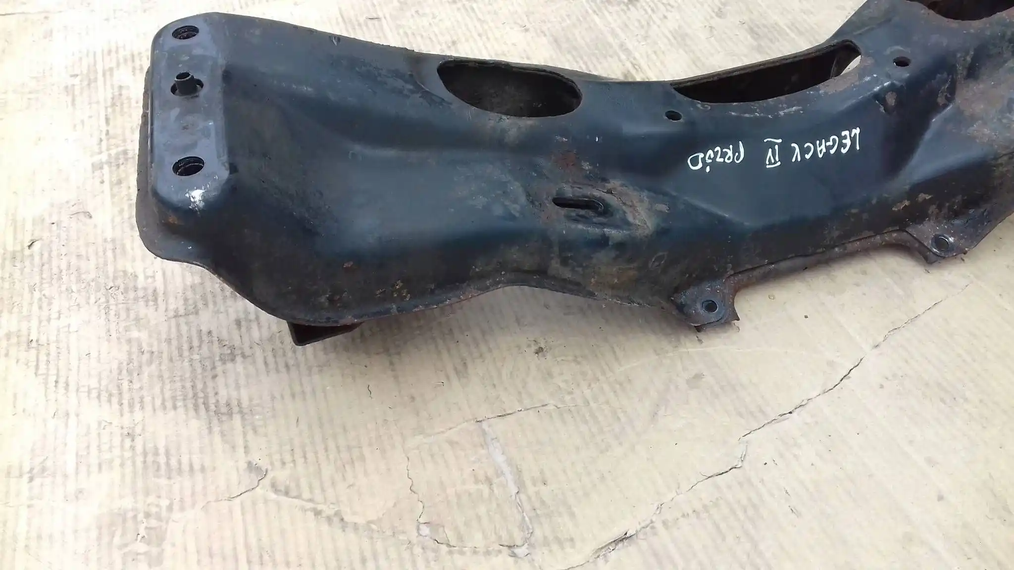 SANKI KOŁYSKA WÓZEK TRAWERS PRZÓD SUBARU LEGACY IV BL BP 2.0 16V 03-09