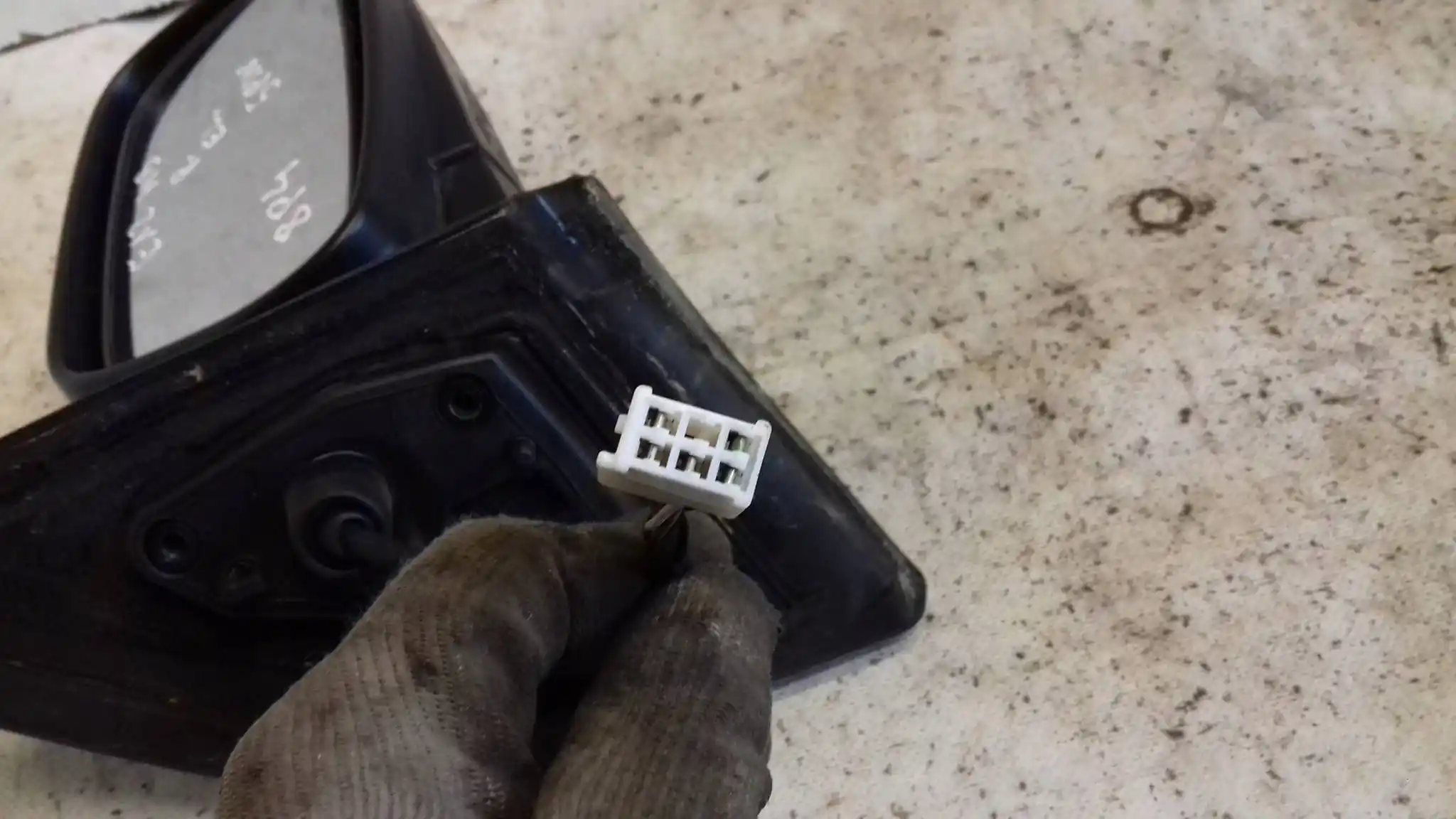 LUSTERKO PRAWE ELEKTRYCZNE 5 PIN TOYOTA COROLLA E12 01-08 LAK 8P4