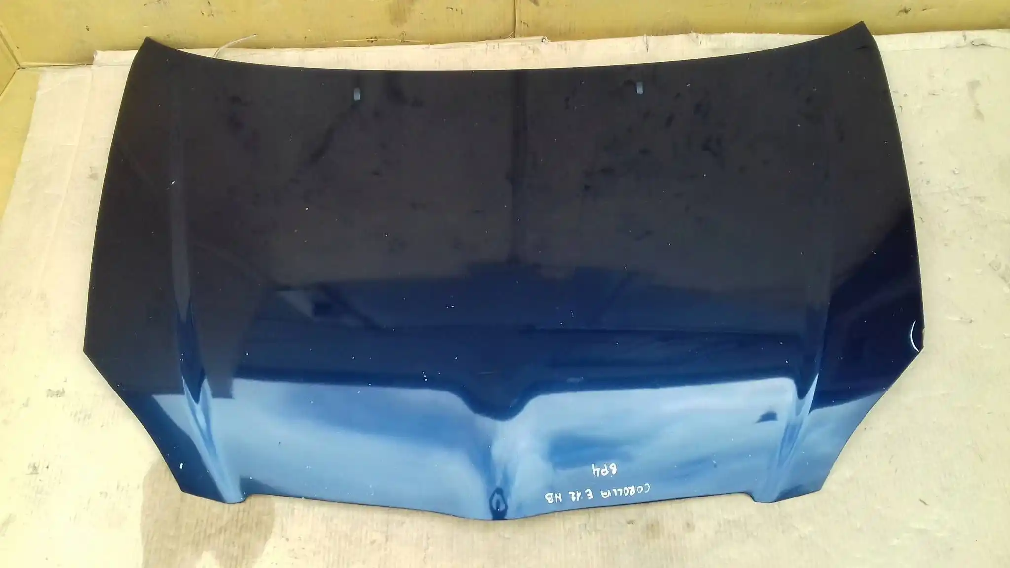 MASKA POKRYWA PRZÓD PRZEDNIA TOYOTA COROLLA E12 HB 01-04 LAK 8P4