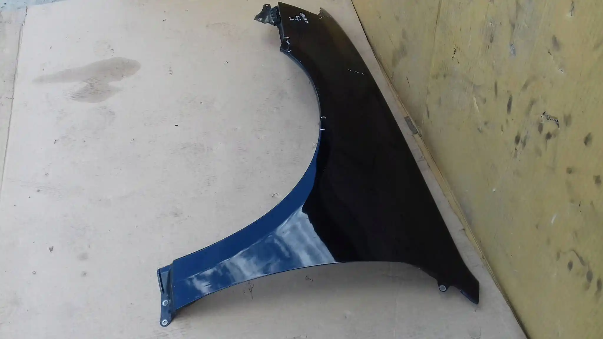 BŁOTNIK LEWY PRZÓD PRZEDNI SUBARU LEGACY IV LIFT 06-09 32J