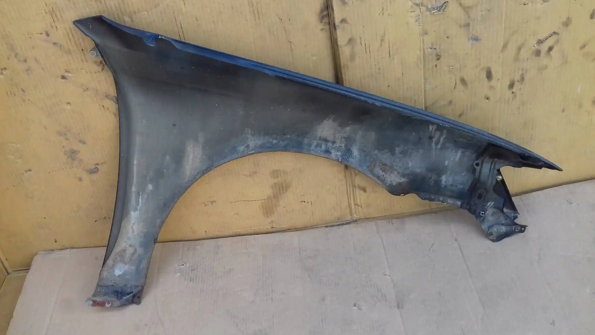 BŁOTNIK LEWY PRZÓD PRZEDNI SUBARU LEGACY IV LIFT 06-09 32J