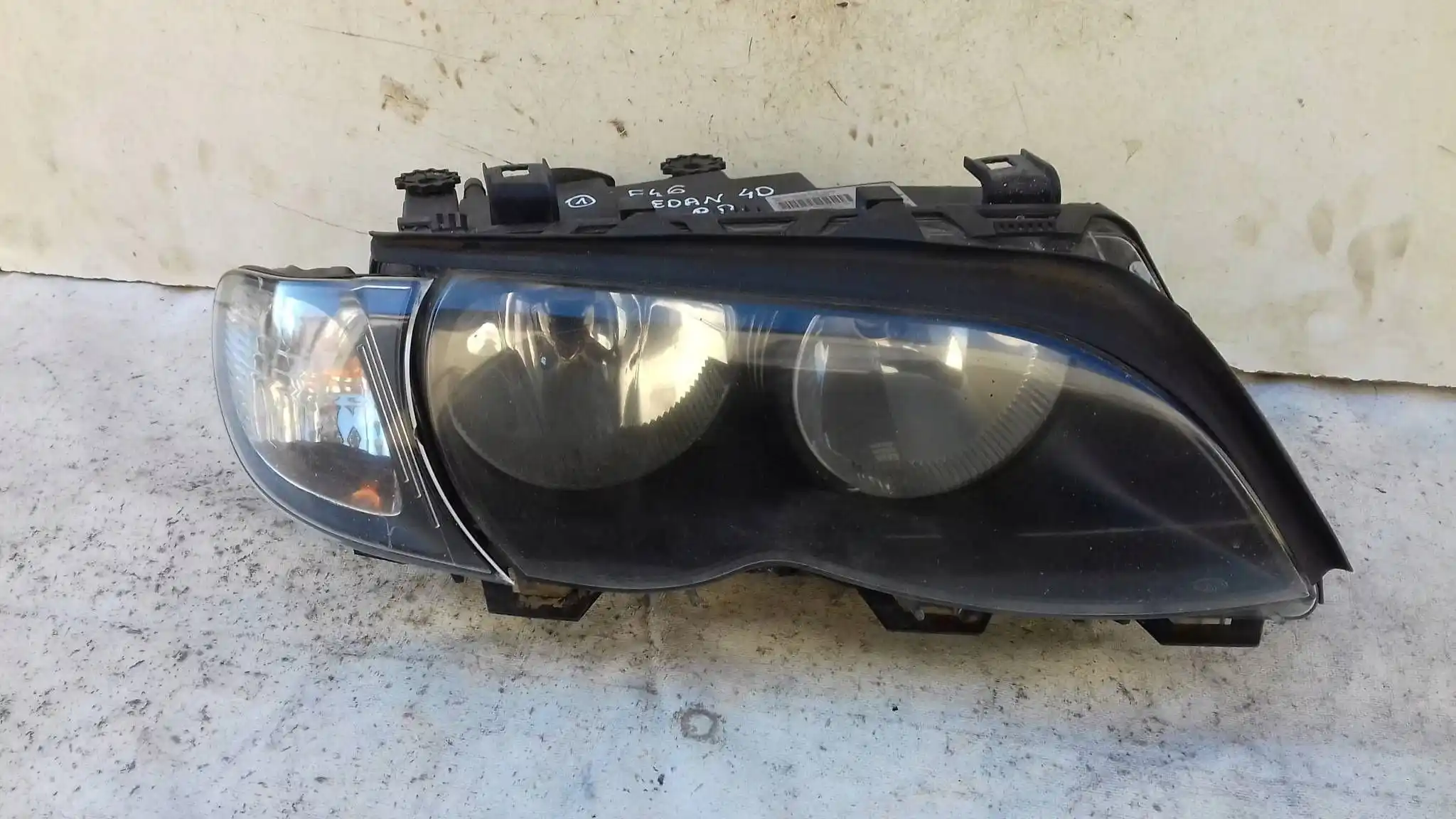 LAMPA PRAWY PRZÓD PRZEDNIA 6910956 BMW 3 E46 LIFT 01-05