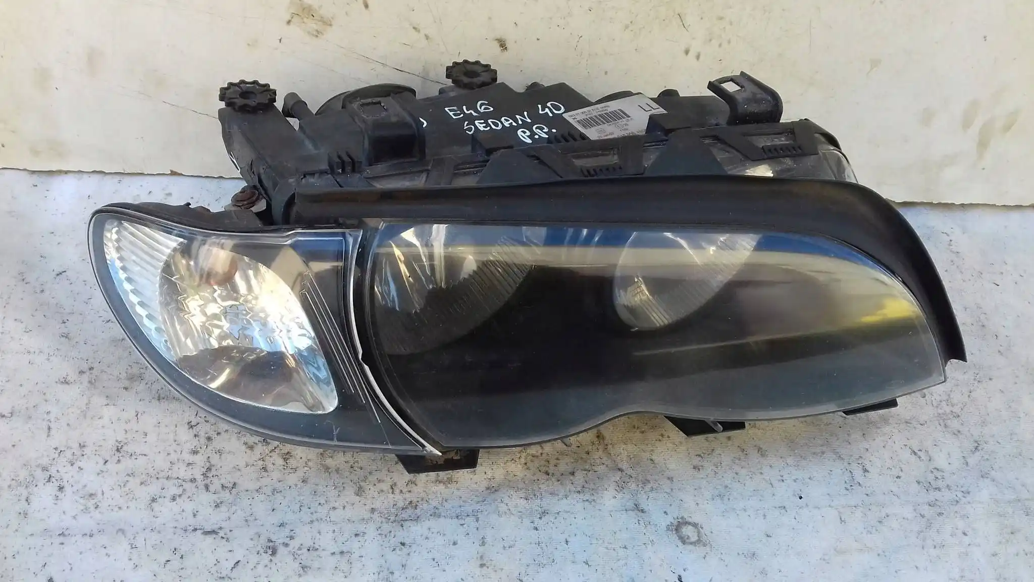 LAMPA PRAWY PRZÓD PRZEDNIA 6910956 BMW 3 E46 LIFT 01-05