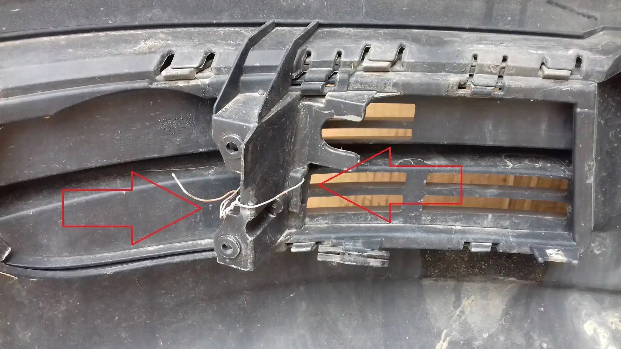 ZDERZAK PRZÓD PRZEDNI 1T0807221 VW TOURAN I 03-06