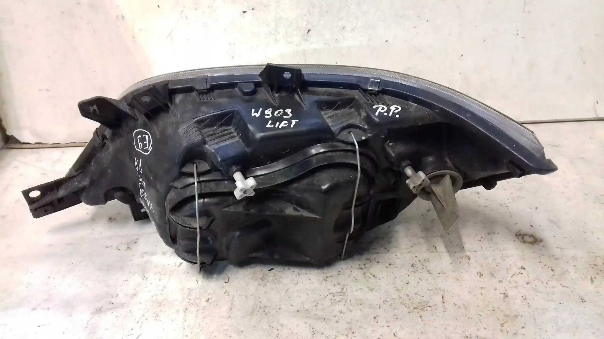 LAMPA PRAWY PRZÓD PRZEDNIA MERCEDES SPRINTER W903 LIFT