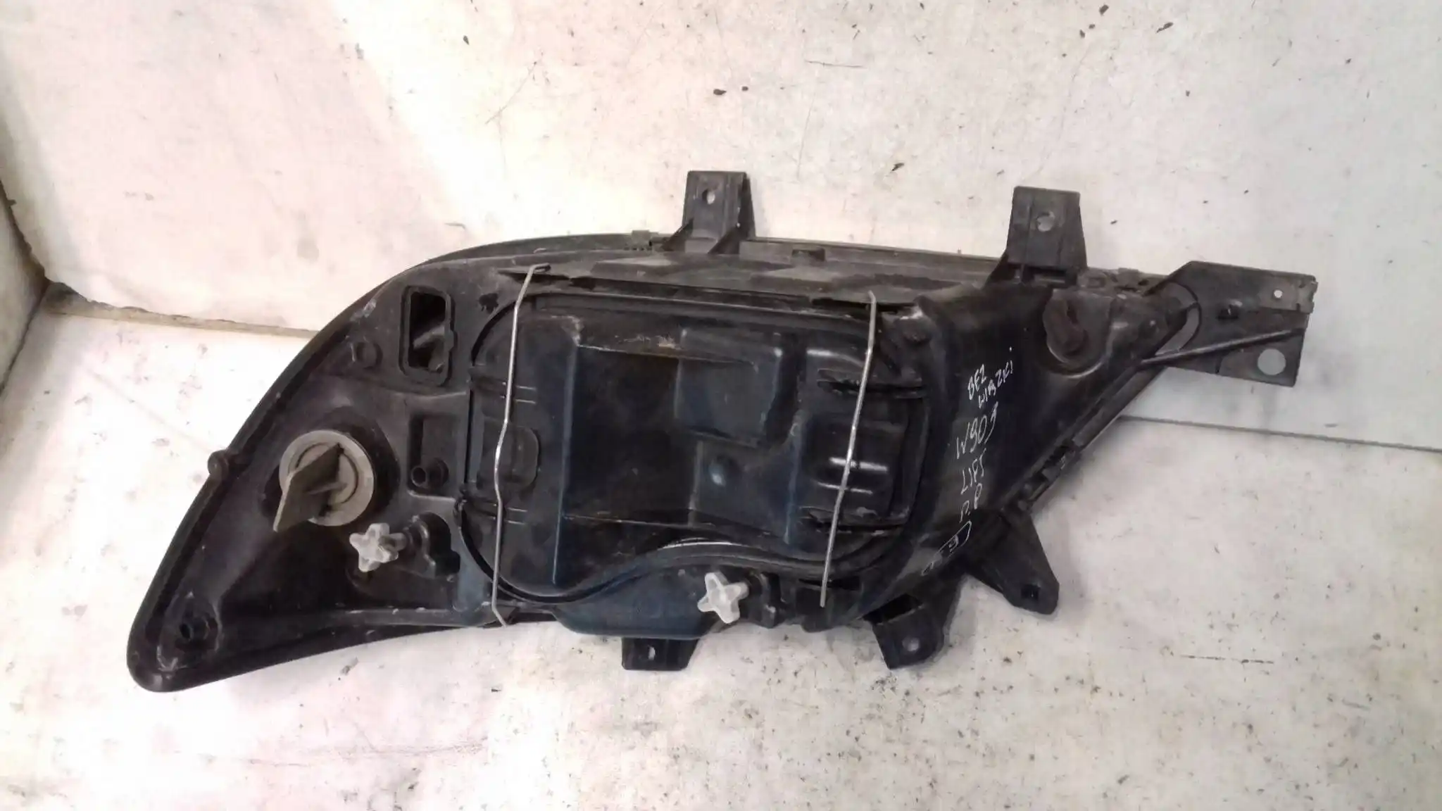 LAMPA PRAWY PRZÓD PRZEDNIA MERCEDES SPRINTER W903 LIFT