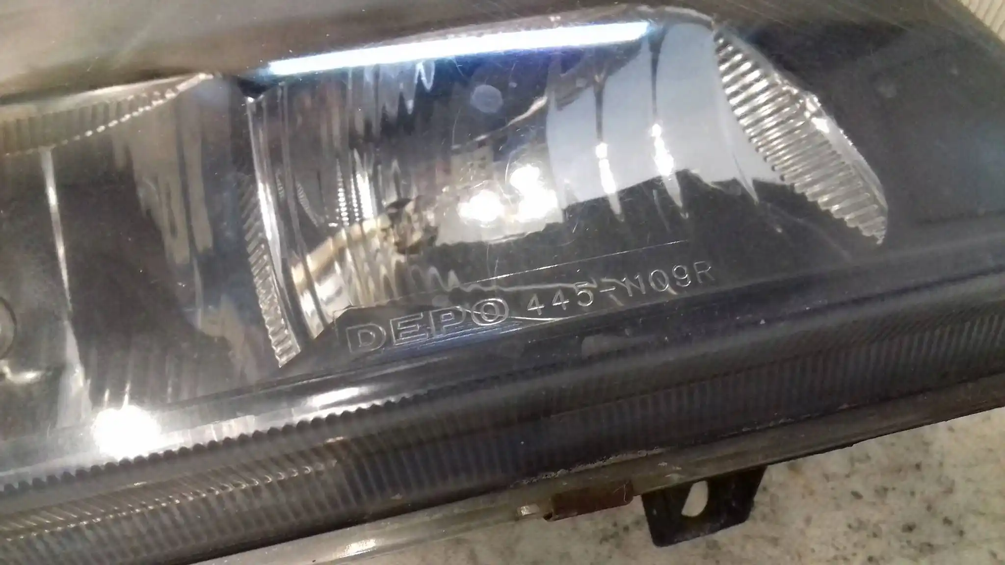 LAMPA PRAWY PRZÓD PRZEDNIA DEPO SEAT TOLEDO II LEON I 98-05