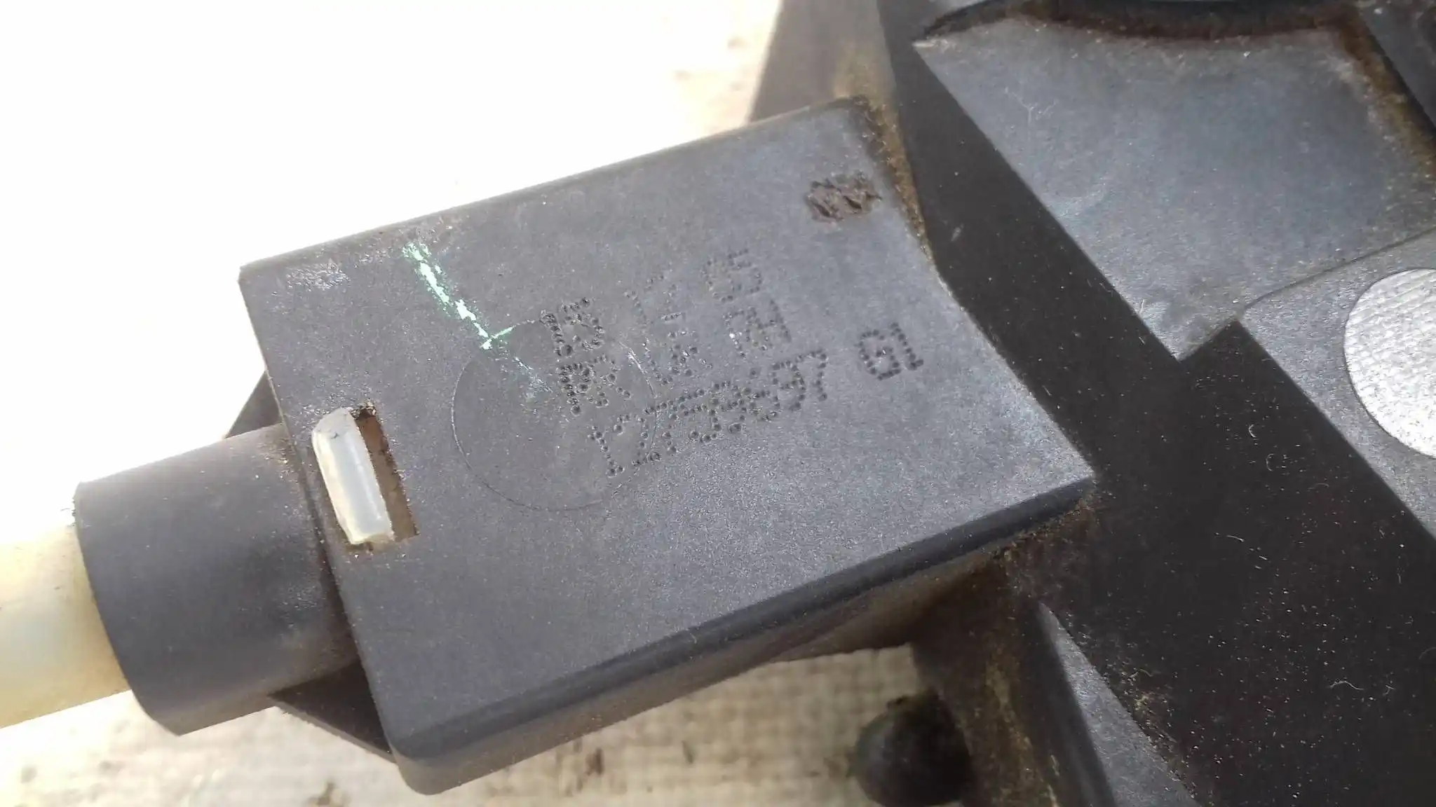 ZAMEK DRZWI PRAWY TYŁ 12759697 4 PIN SAAB 9-3 93 II KOMBI 02-