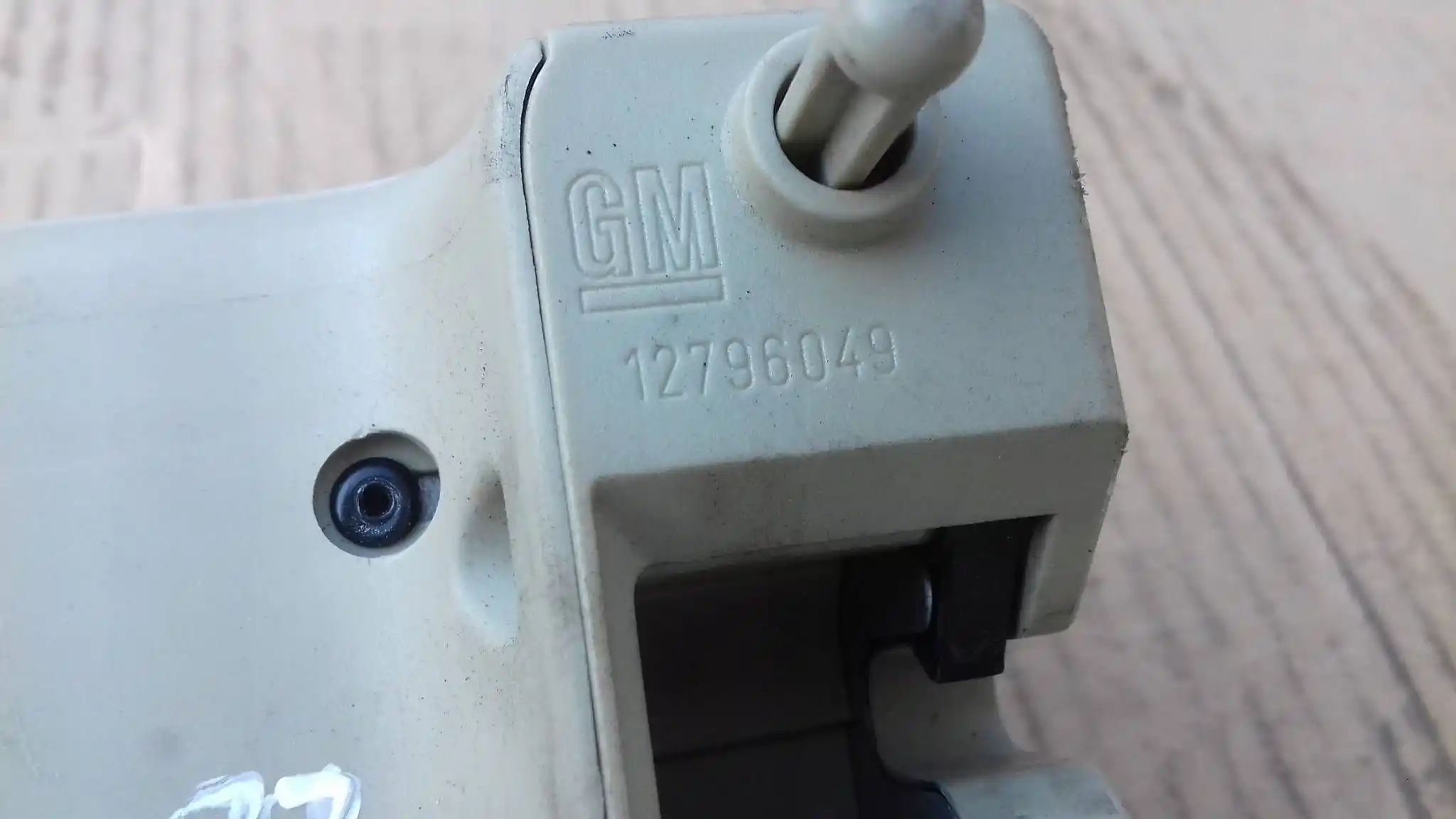 ROLETA BAGAŻNIKA 12796049 SAAB 9-3 93 II KOMBI 02-