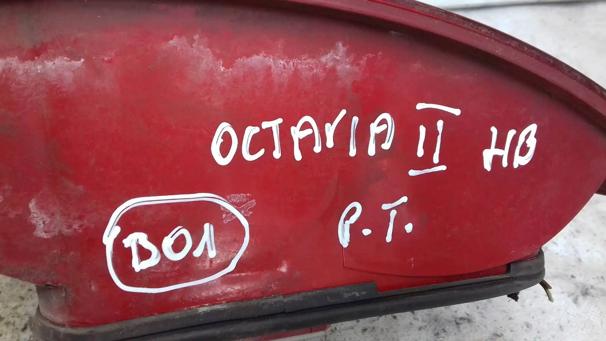LAMPA PRAWY TYŁ TYLNA 1Z5945096A SKODA OCATVIA II HB 04-