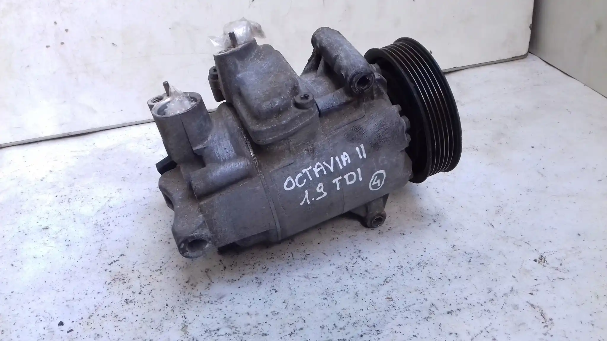 SPRĘŻARKA KOMPRESOR KLIMATYZACJI 5N0820803E SKODA OCTAVIA II 1.9TDI AUDI VW