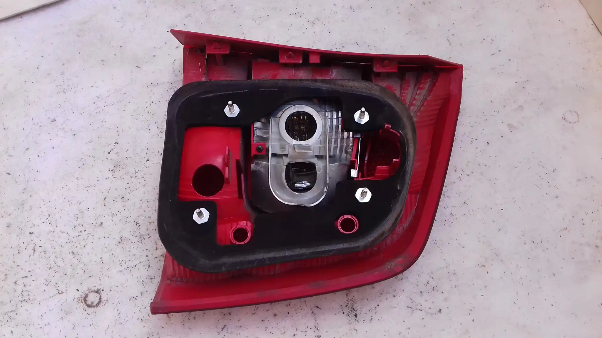 LAMPA LEWY TYŁ TYLNA 1Z9945095 SKODA OCTAVIA II KOMBI 04-