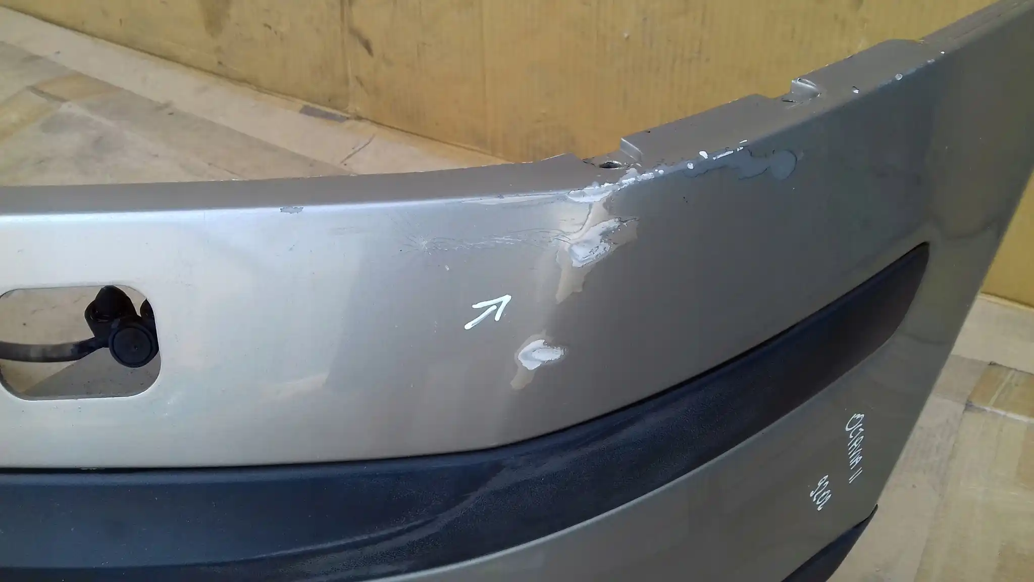 ZDERZAK PRZÓD PRZEDNI 1Z0807221 SKODA OCTAVIA II 04-08 LAK. 9202