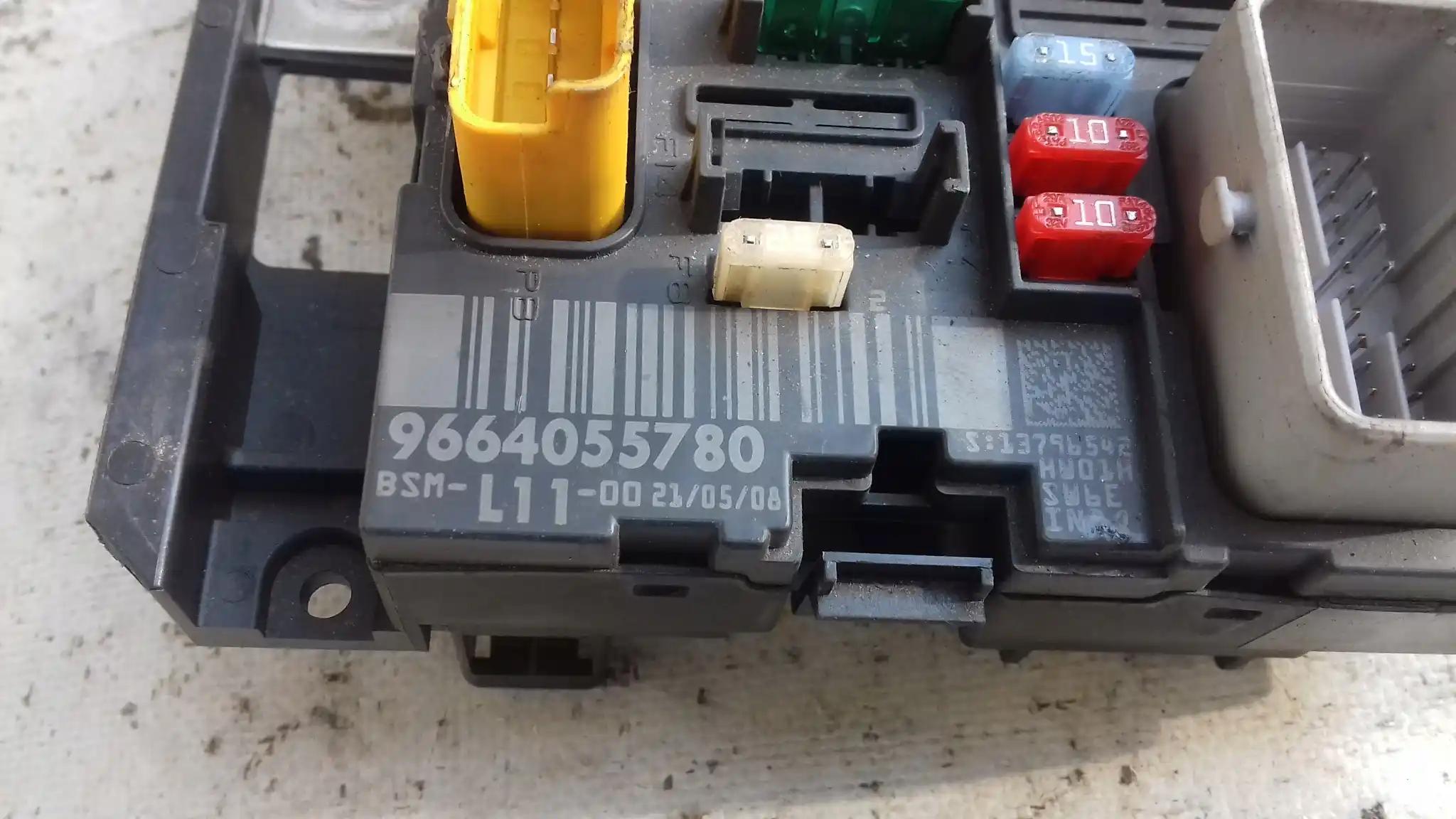 SKRZYNKA BEZPIECZNIKÓW MODUŁ BSM-L11 9664055780 PEUGEOT 207 06-