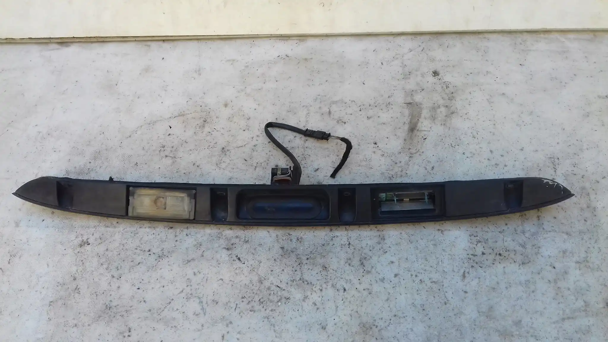BLENDA KLAPY TYŁ MIKROSTYK KLAMKA BMW 3 E46 SEDAN 4D LIFT 01-05