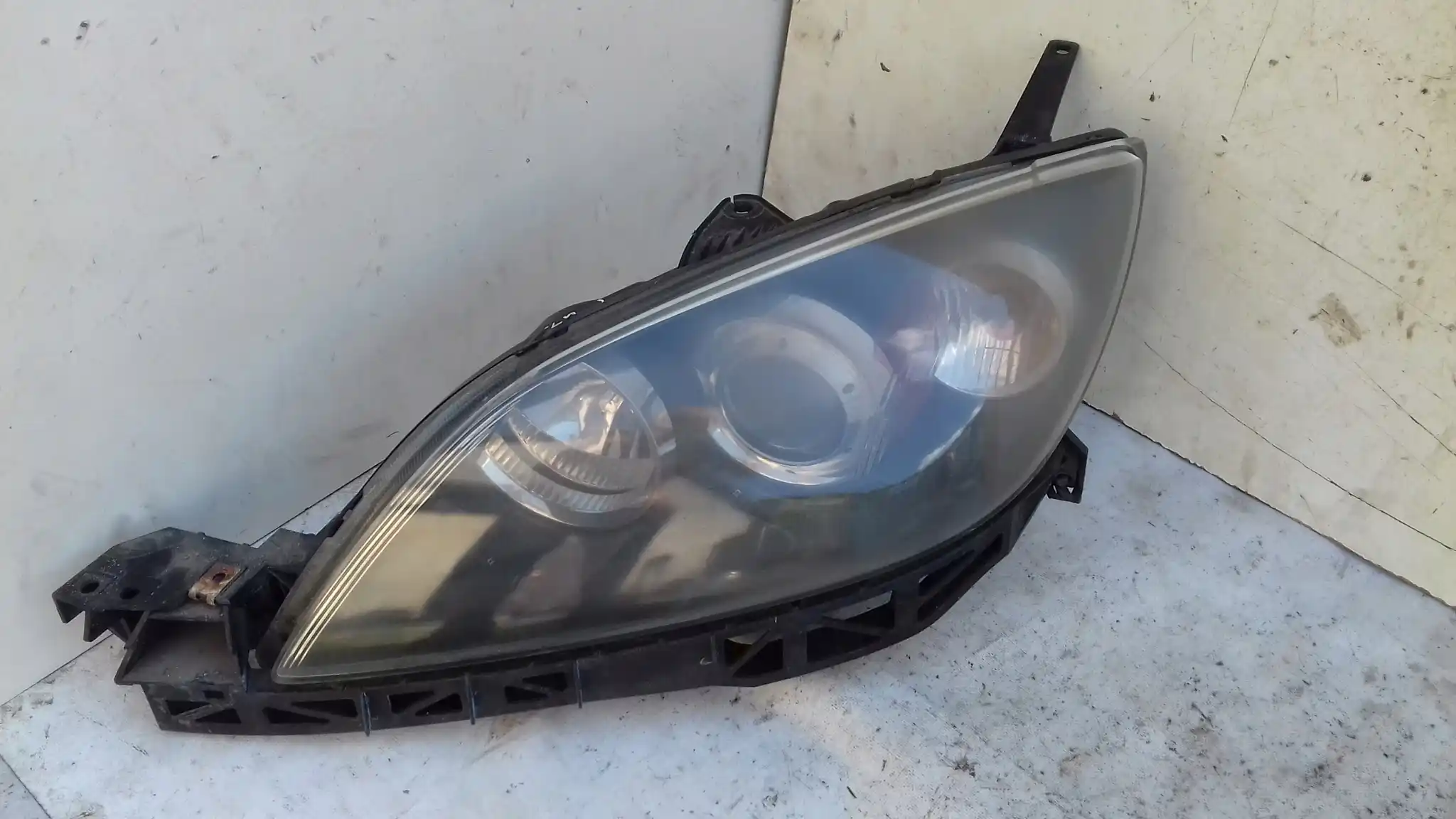 LAMPA LEWY PRZÓD PRZEDNIA MAZDA 3 BK HB 03-
