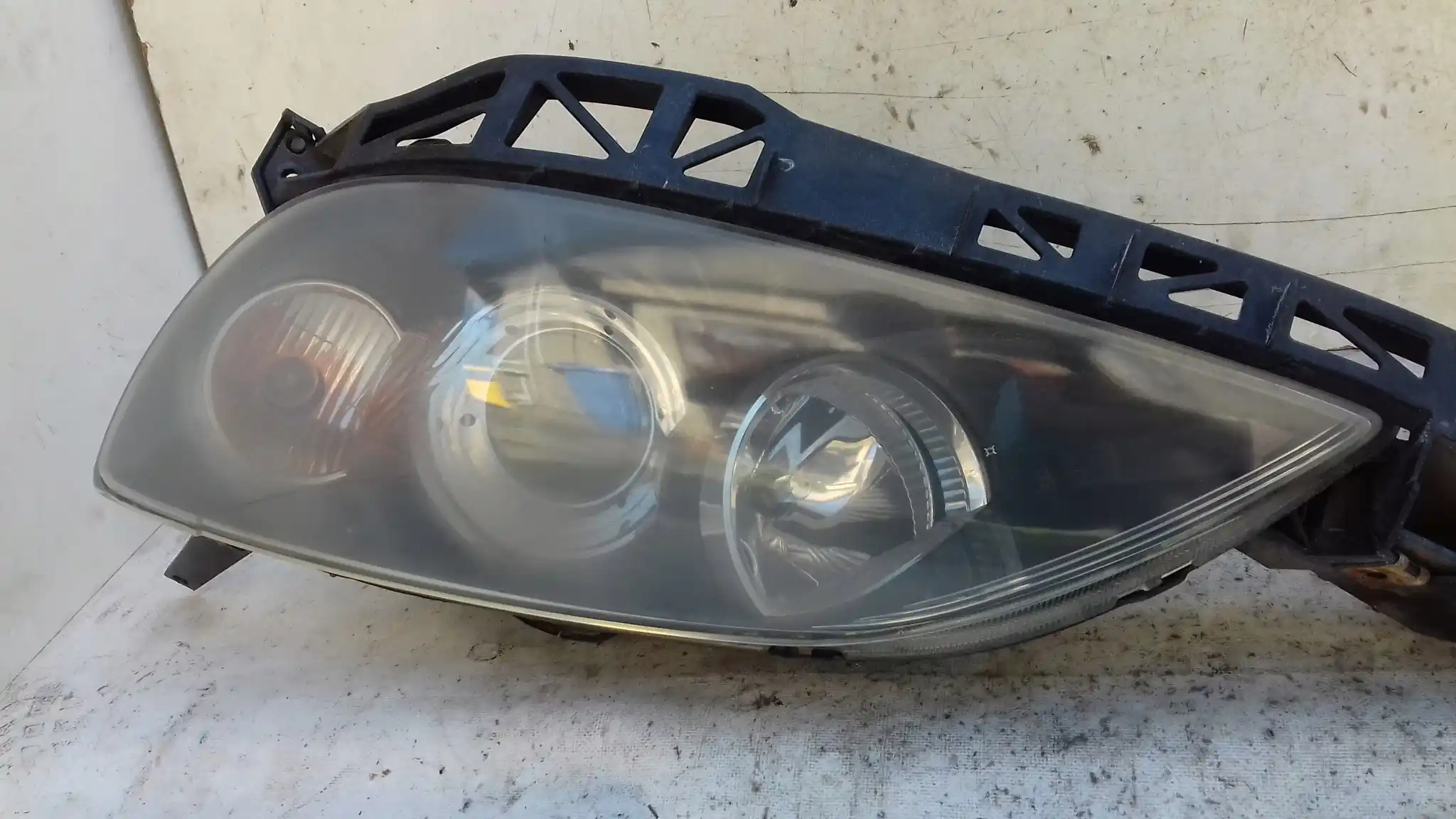 LAMPA LEWY PRZÓD PRZEDNIA MAZDA 3 BK HB 03-