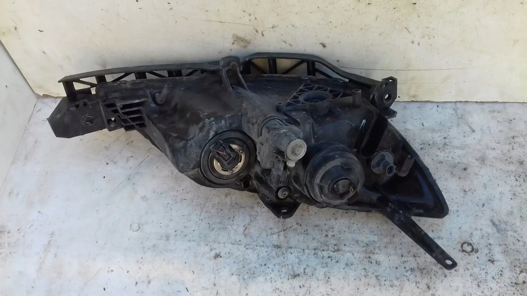 LAMPA LEWY PRZÓD PRZEDNIA MAZDA 3 BK HB 03-